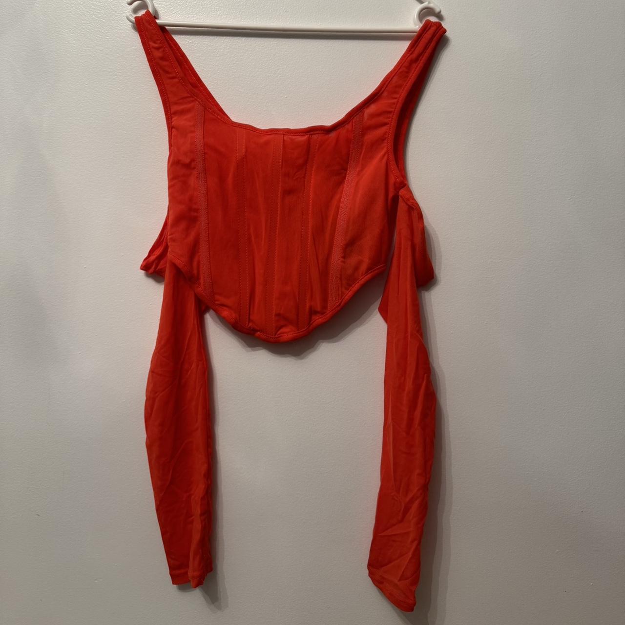 item listed by esmeraldalouvat