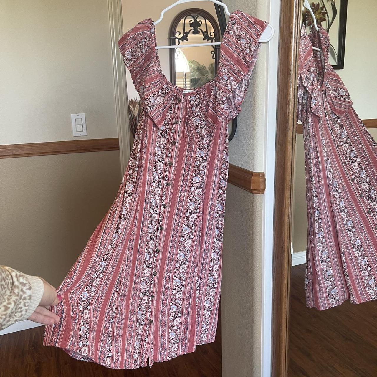 American eagle pink floral dress ️size M ️ great... - Depop