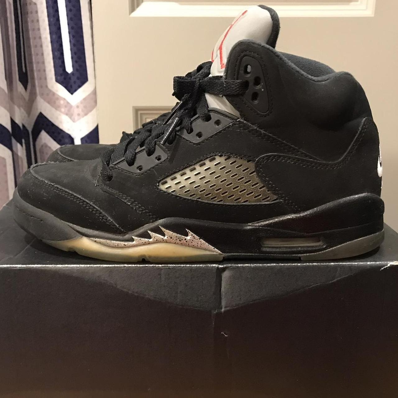 Air Jordan Retro 5 Metallics size 6Y Preowned in... - Depop