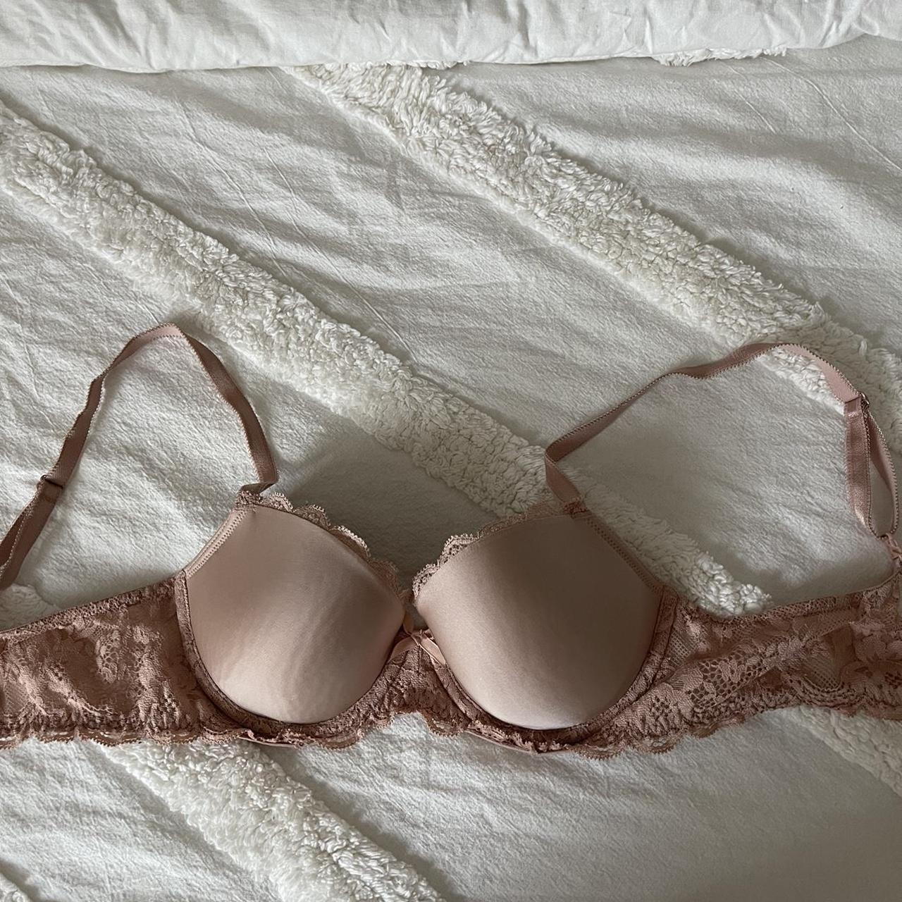 Victoria secret 32C bra Barely worn ! Selling for - Depop