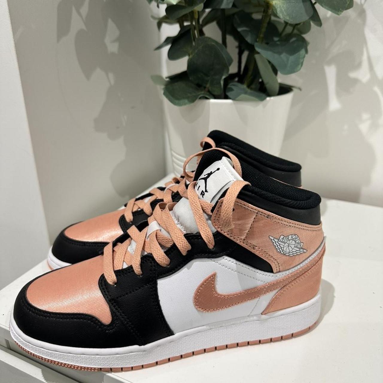 air jordan eminem carhartt