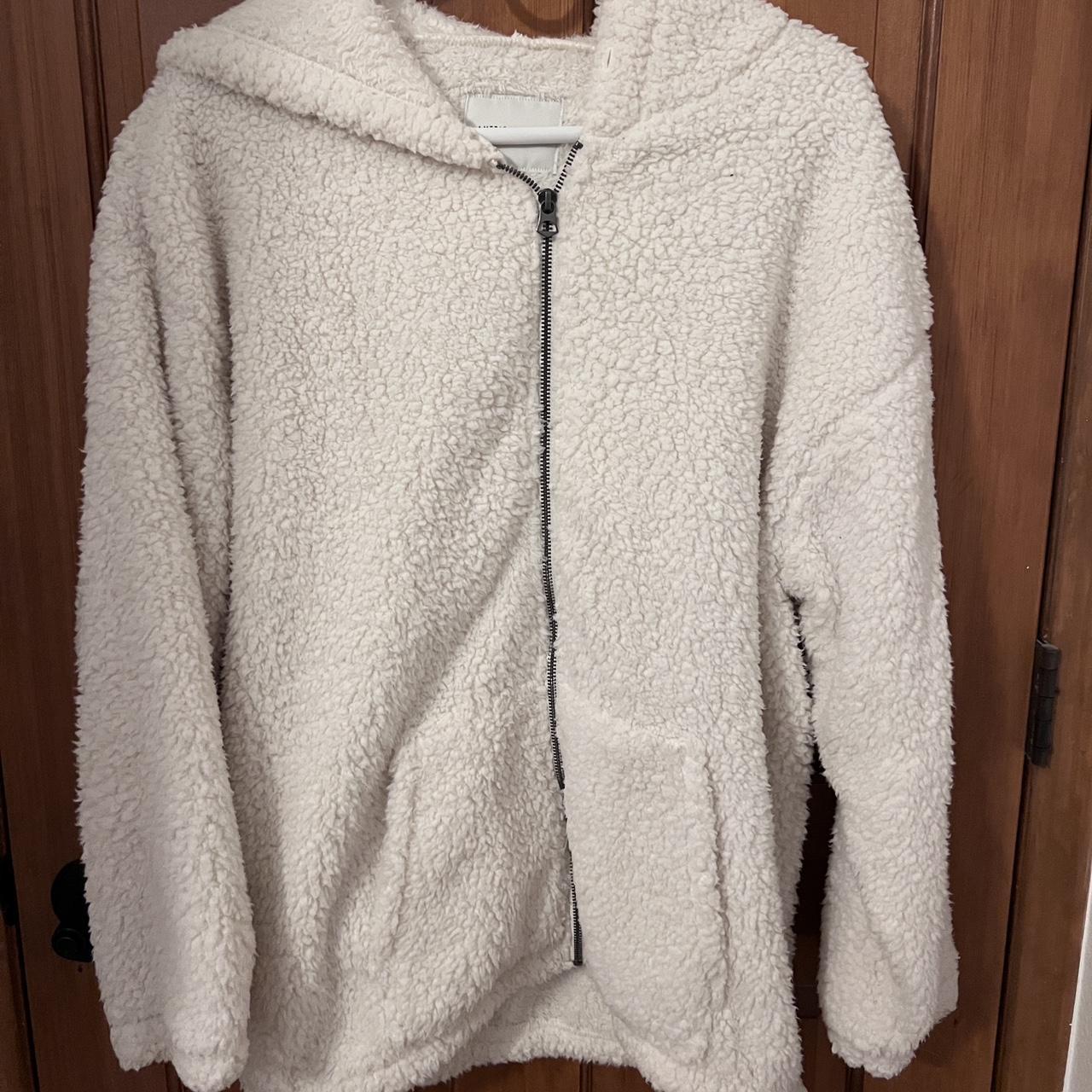 American Eagle white sherpa jacket size medium Cut... - Depop