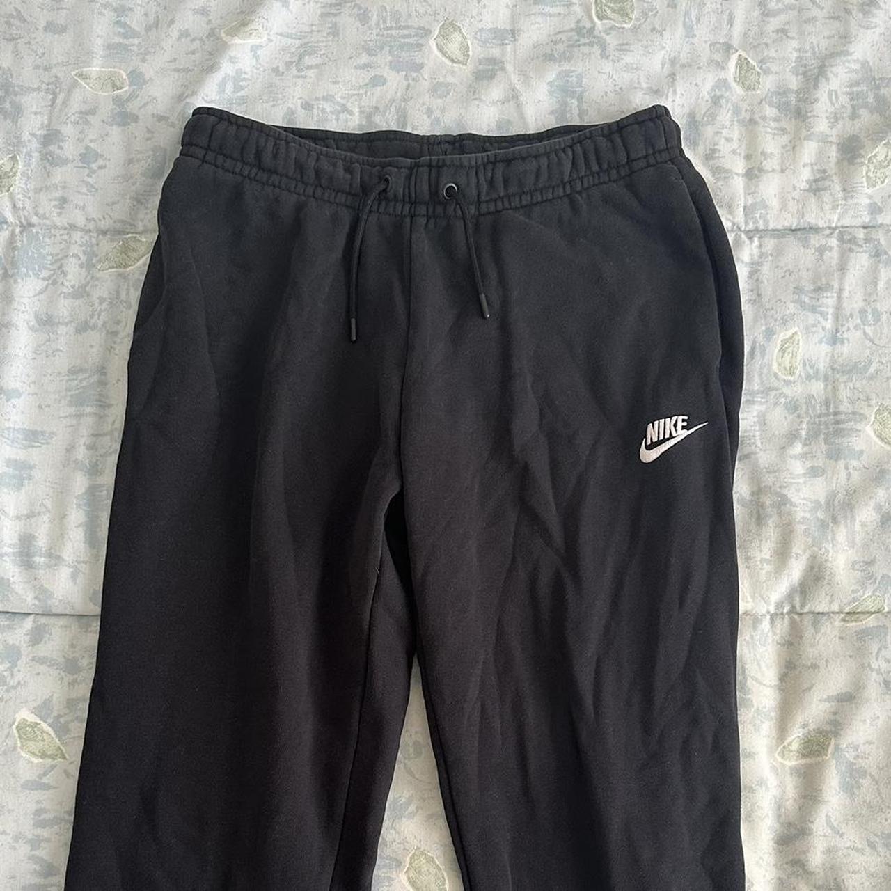black nike cuffed sweatpants