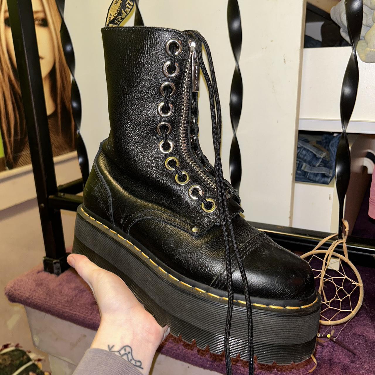 sinclair high max dr martens