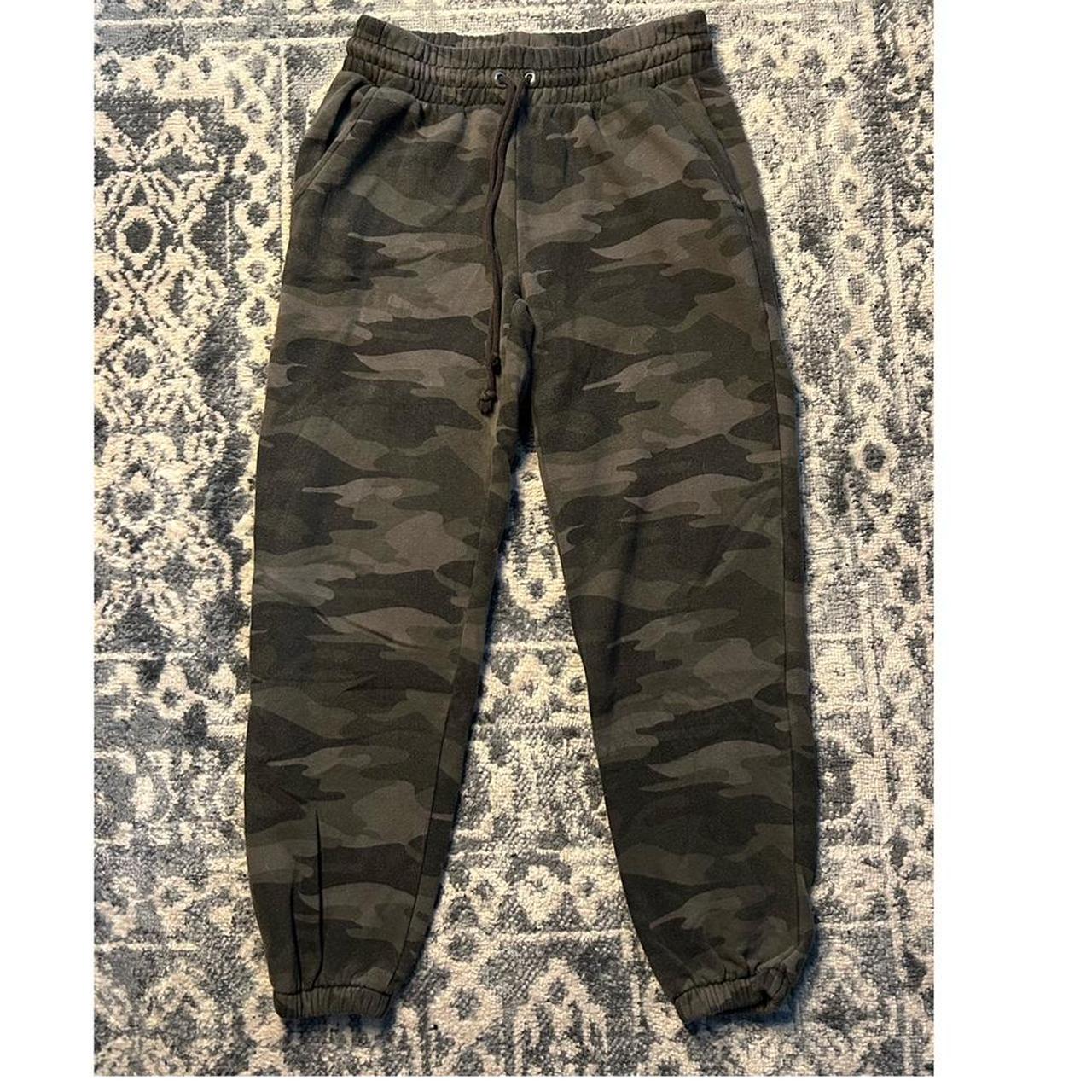 Wild fable best sale camo sweatpants