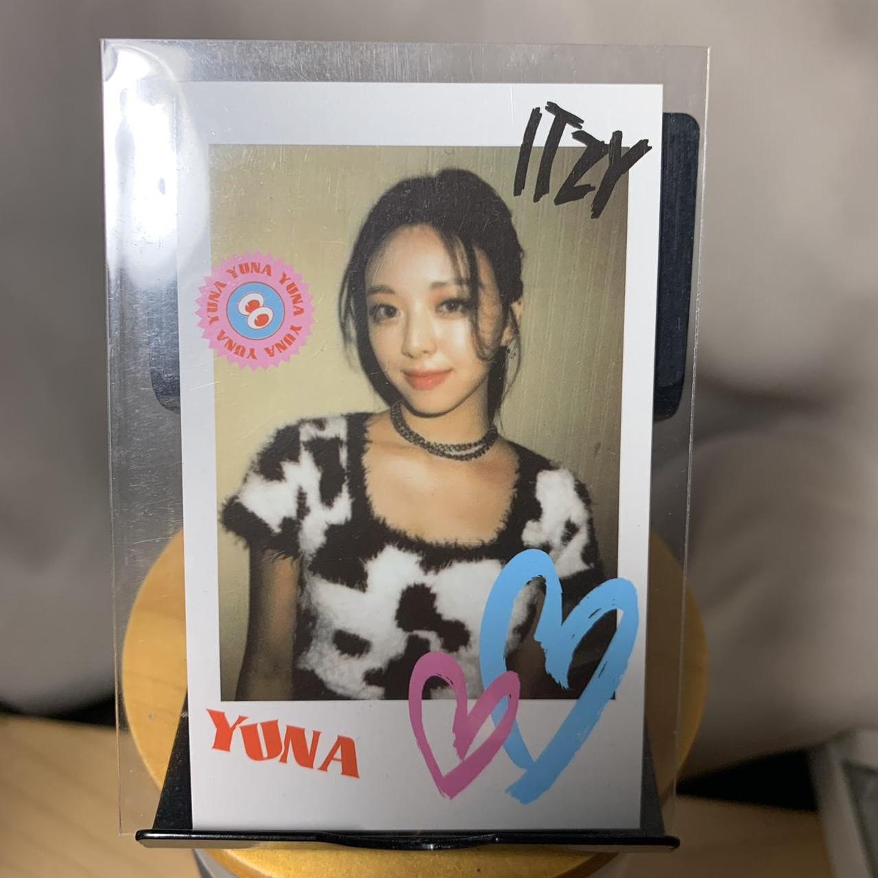 WTS Itzy Crazy In Love YUNA APPLE MUSIC Photocard US