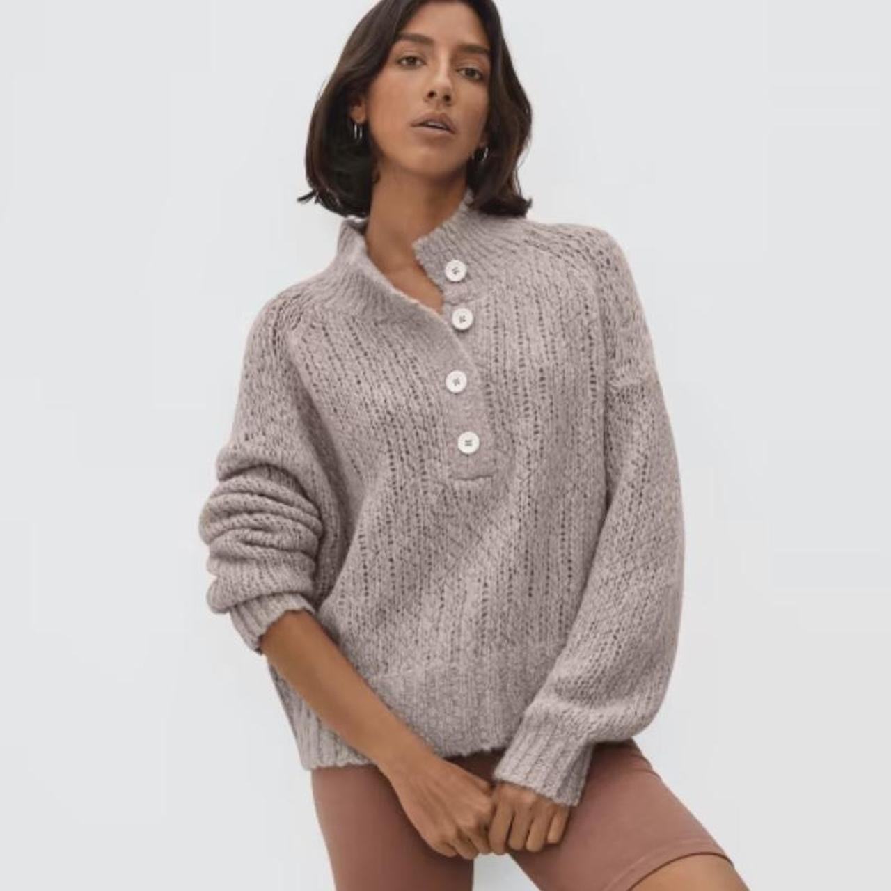 Everlane The LoftyKnit Henley knit sweater quarter... Depop