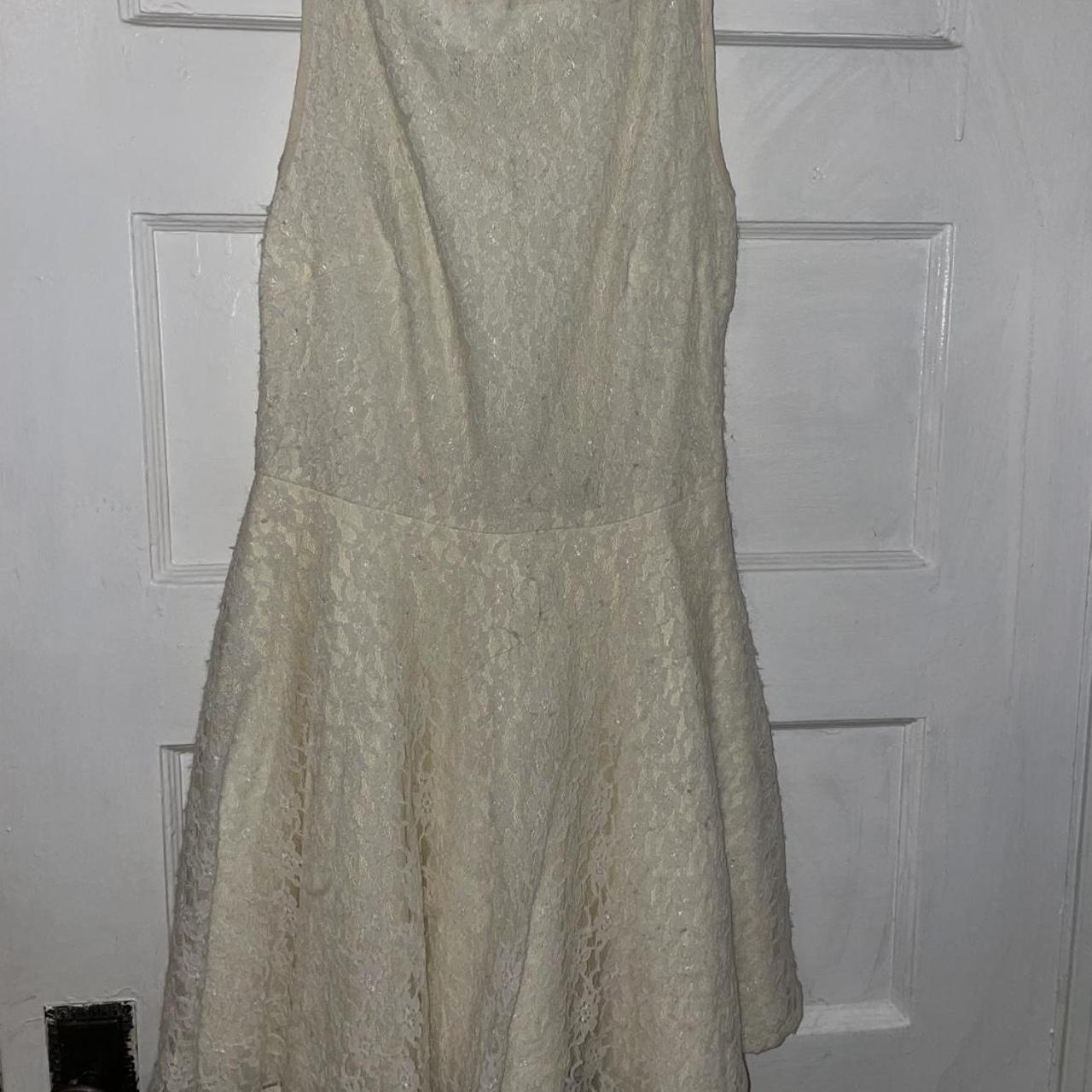 White lace dress from Windsor Size small with a zip... - Depop