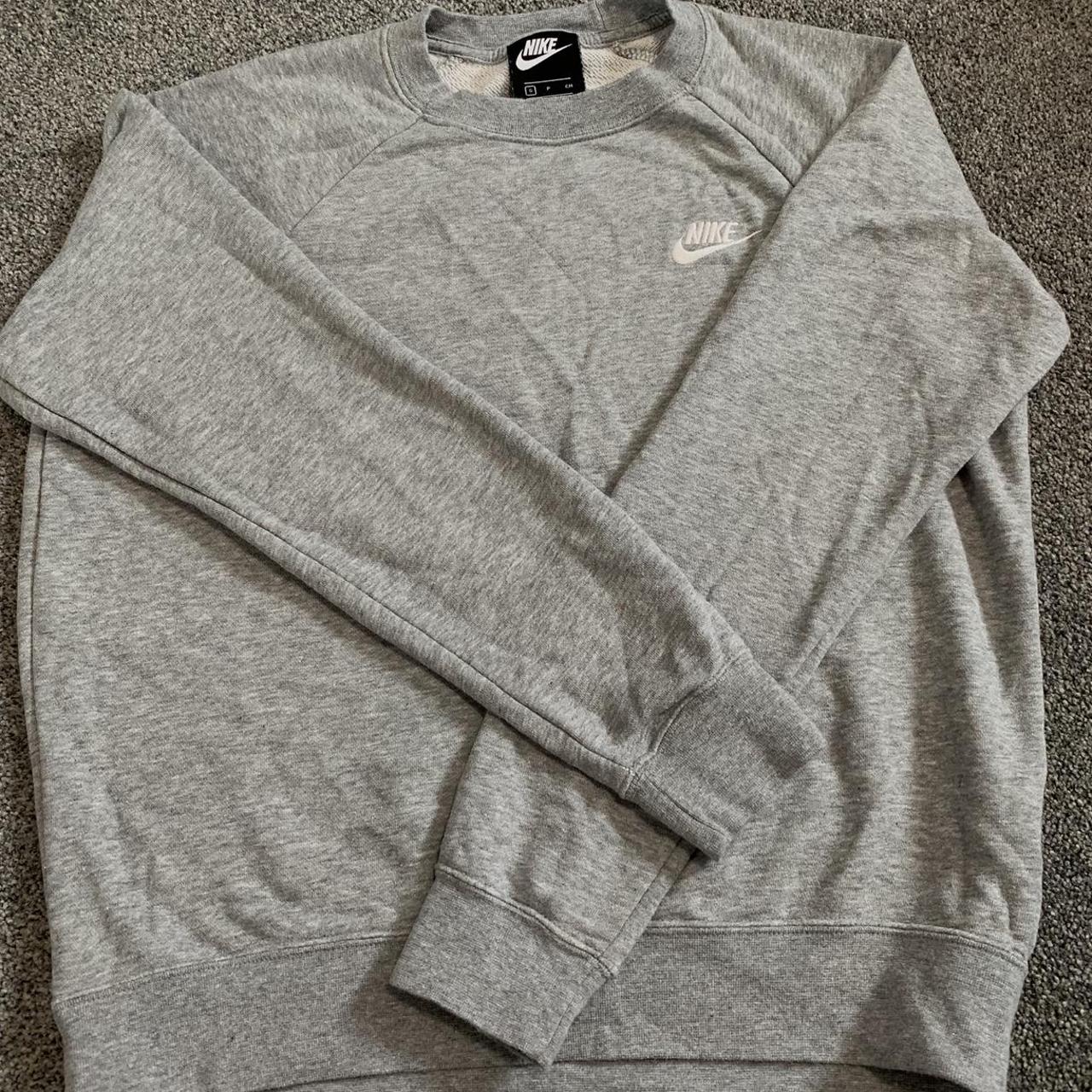 nike grey women's sweatshirt