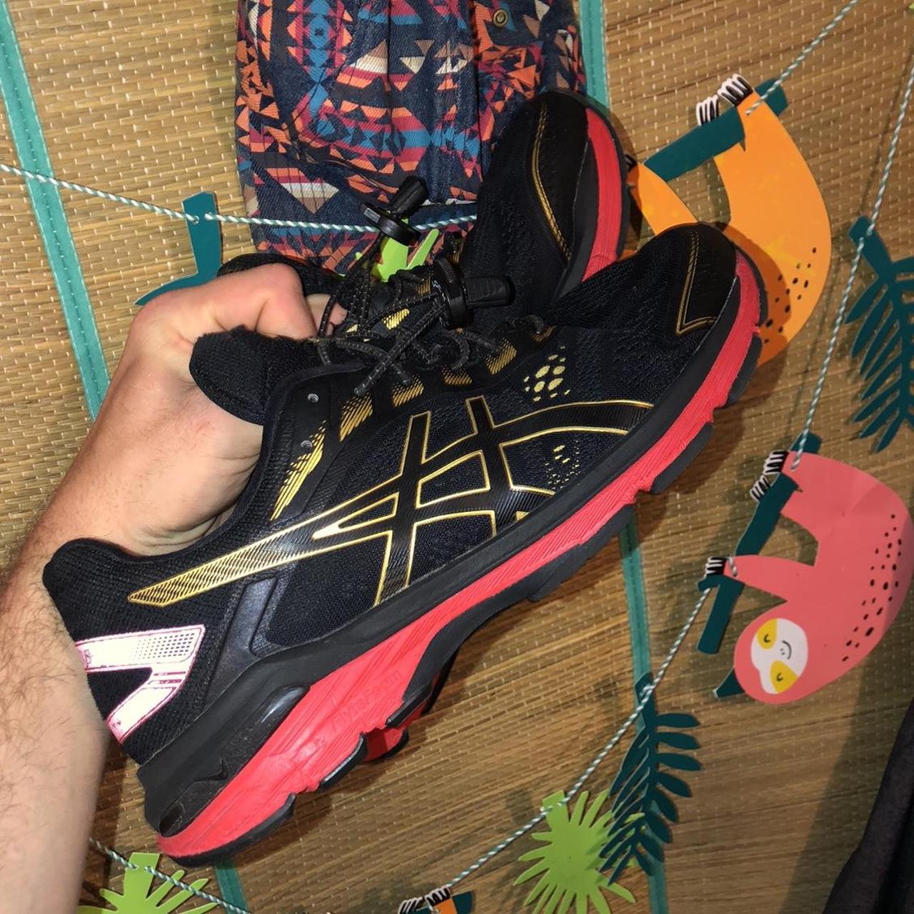 ASICS GT 2000 7 Mens size 10. Worn maybe 2 1 3 Depop