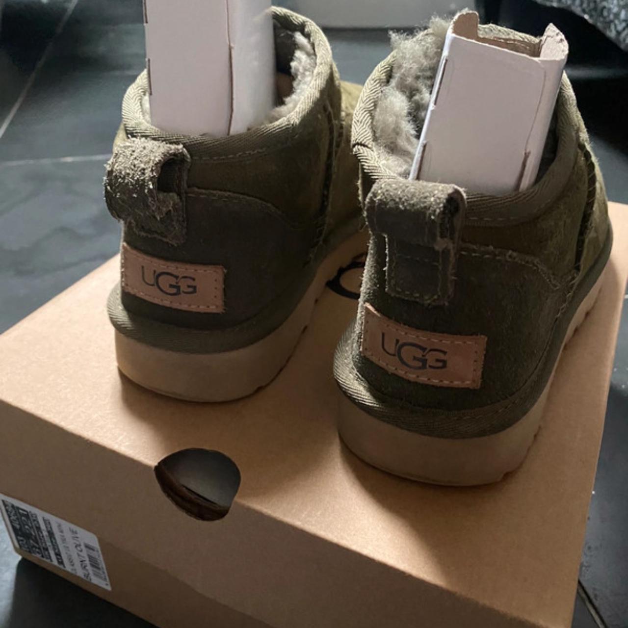 Olive green ultra mini uggs size 3 - Depop