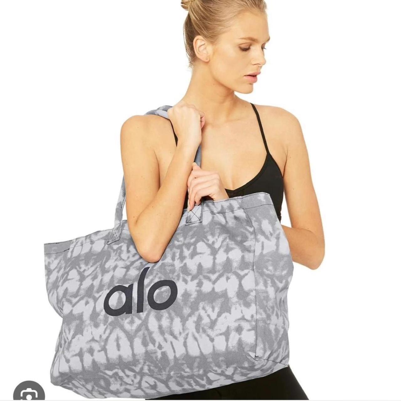 在庫有り！【ALO Yoga】人気のShopper TOTE BAG s-l400.jpg