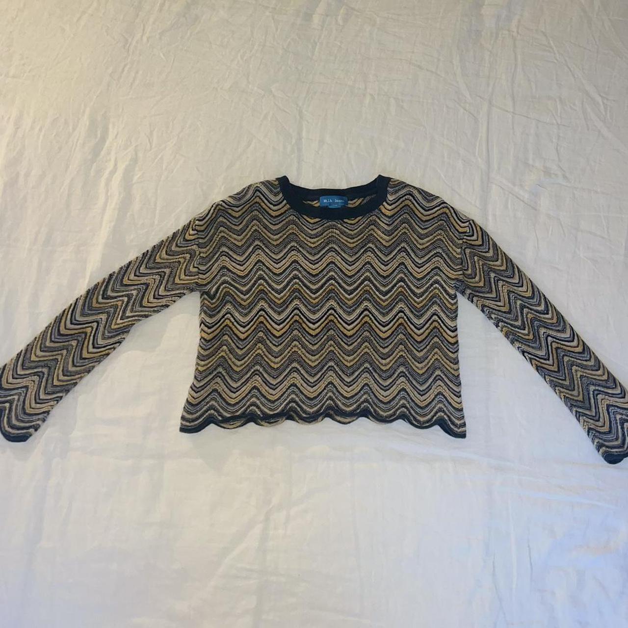 item listed by secondhand_stash