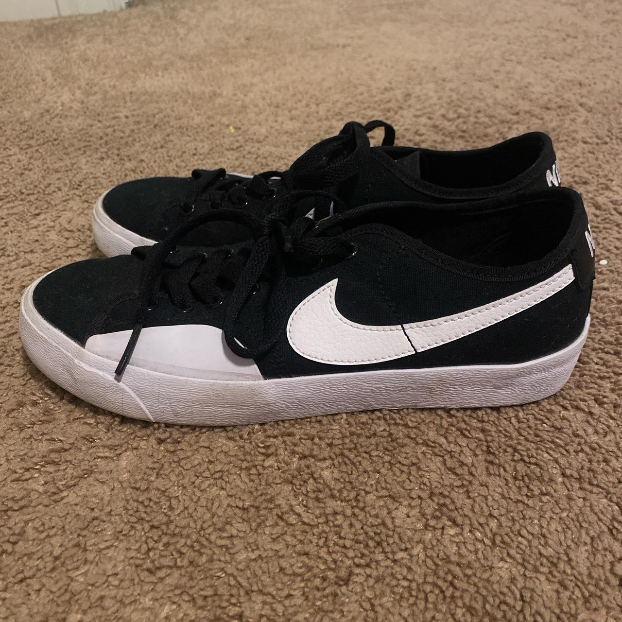 cheap black and white nike shoes
