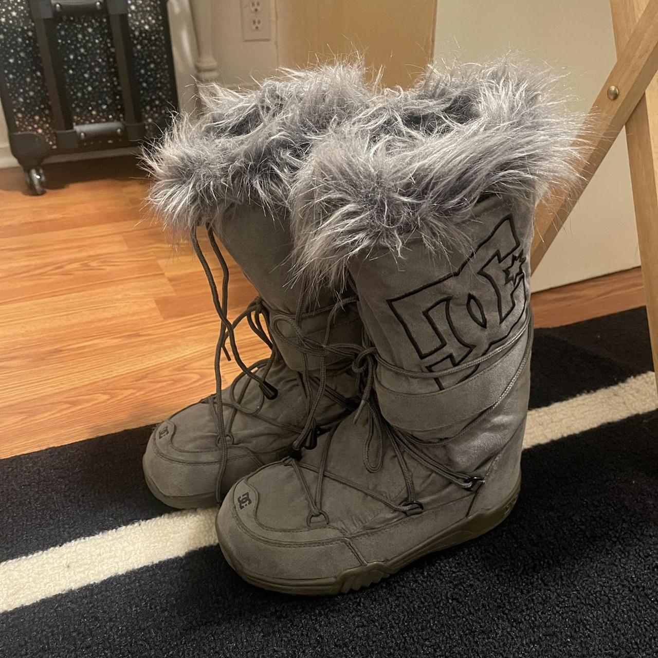 Grey DC Snowboots ! Size 7 Message me with... - Depop