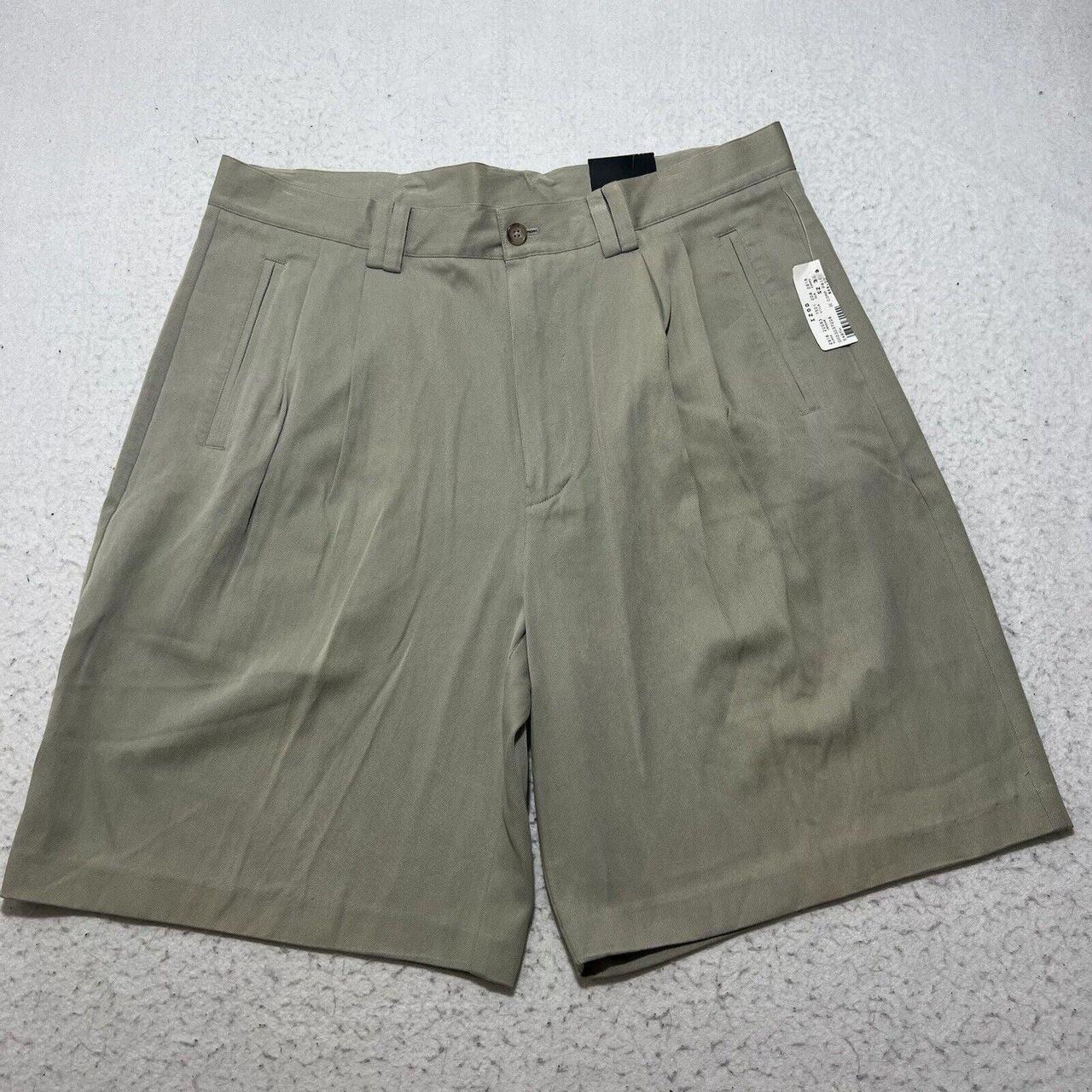 Izod 2025 pleated shorts