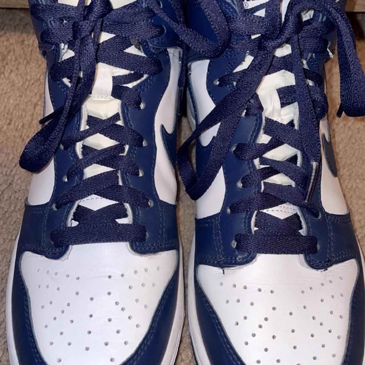 ladies navy nike trainers