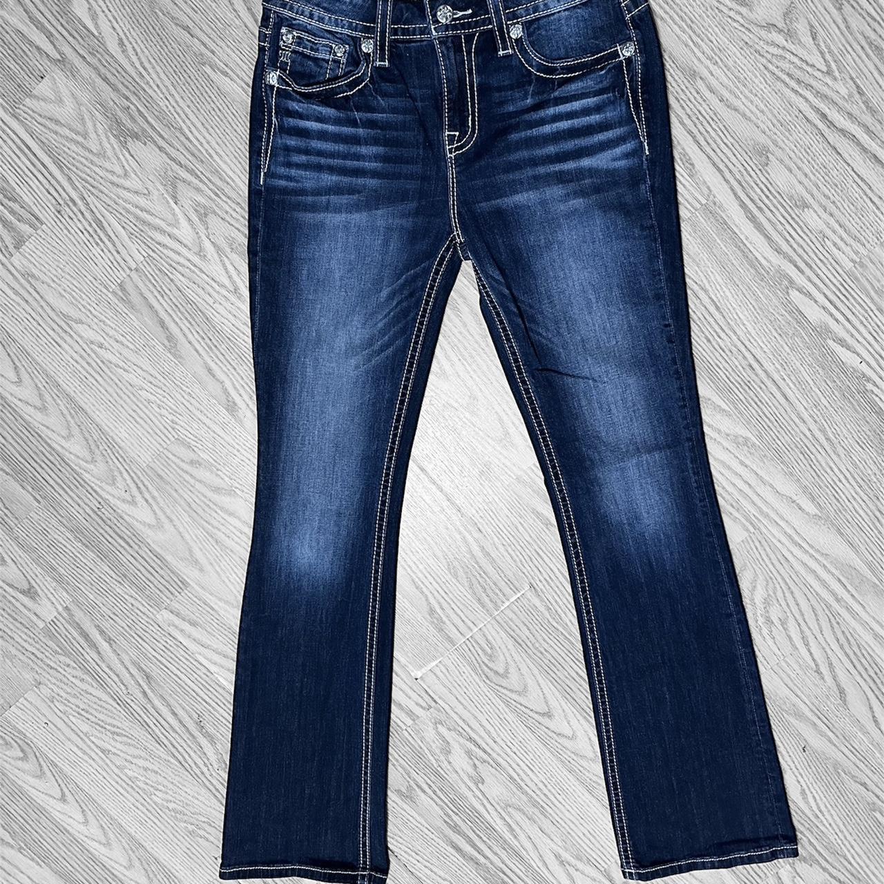 item listed by vileangelxo