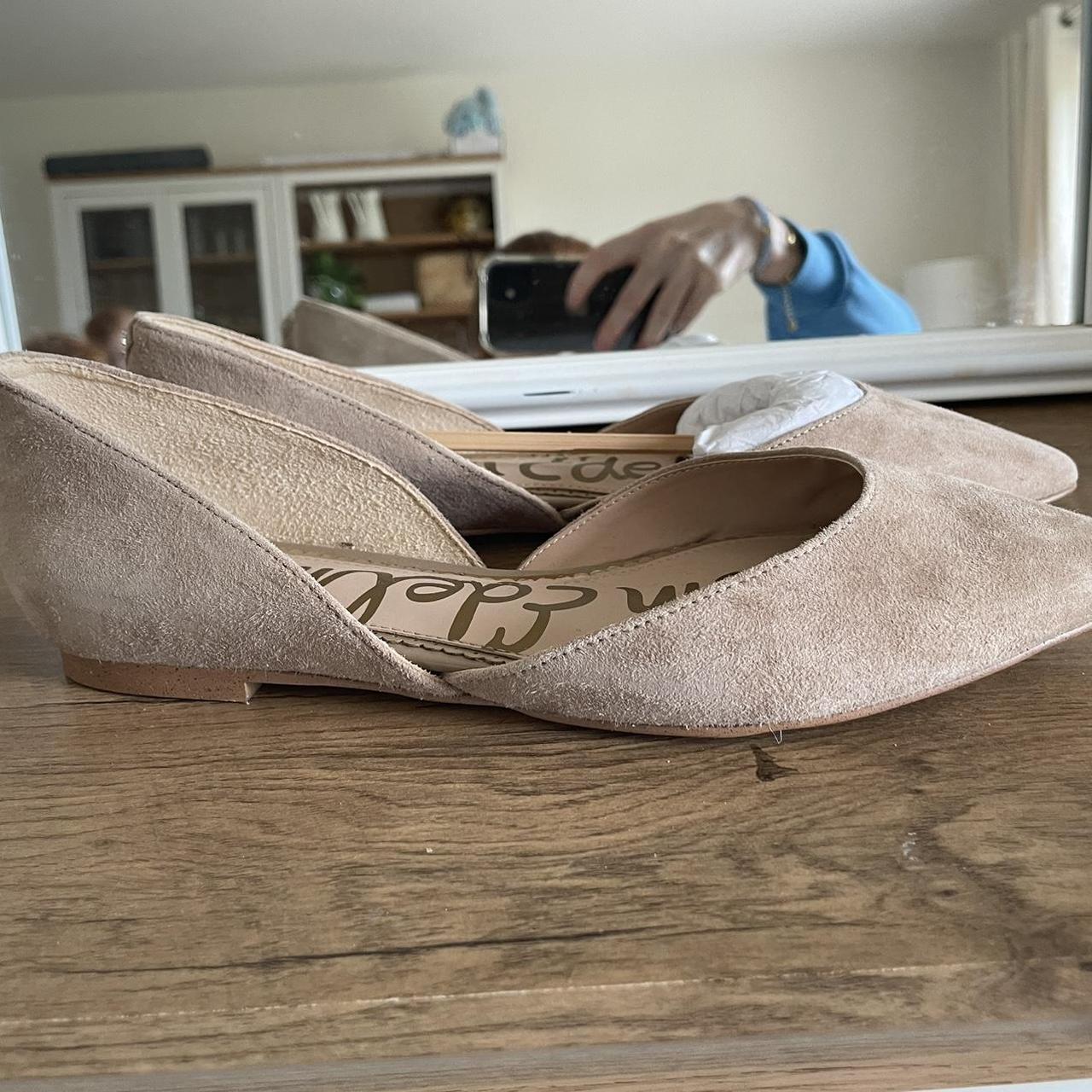 Sam Edelman Rodney flat shoes in oatmeal suede. Depop