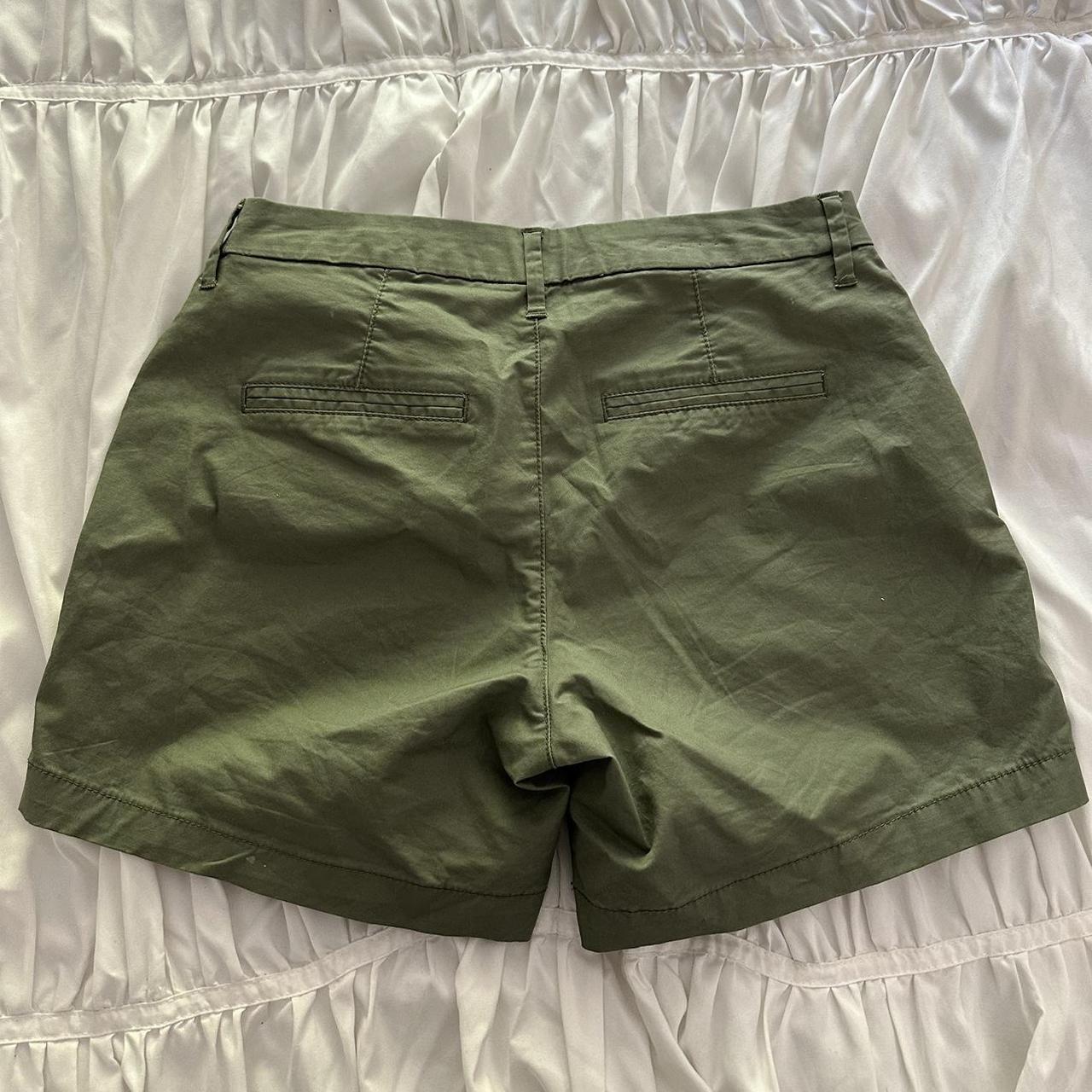 Old Navy Women's Green Shorts | Depop