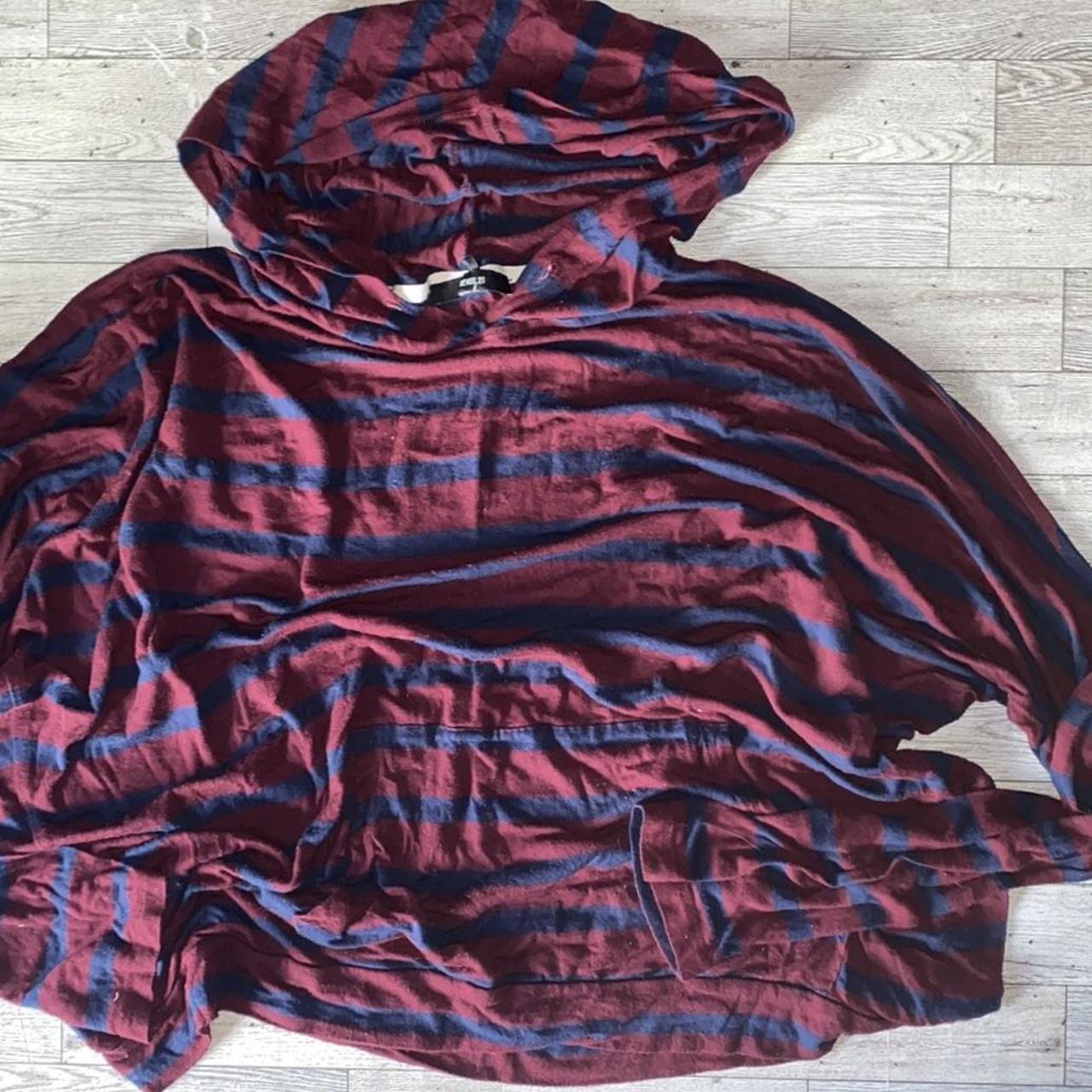 Forever 21 Women's Burgundy and Navy Sweatshirt