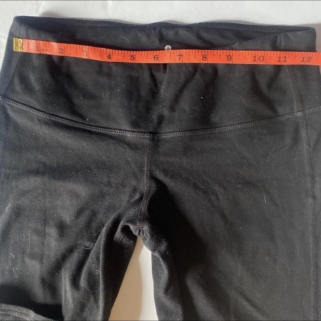 Athleta, Solid Black, Cropped/Capri Leggings, Size... - Depop