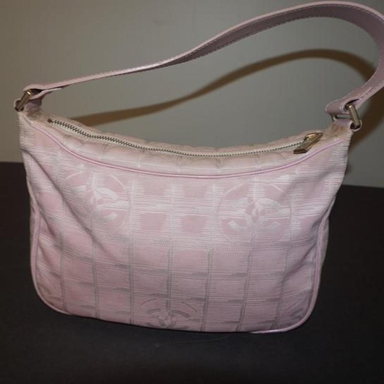 Chanel Women's Shoulder Bags - Pink