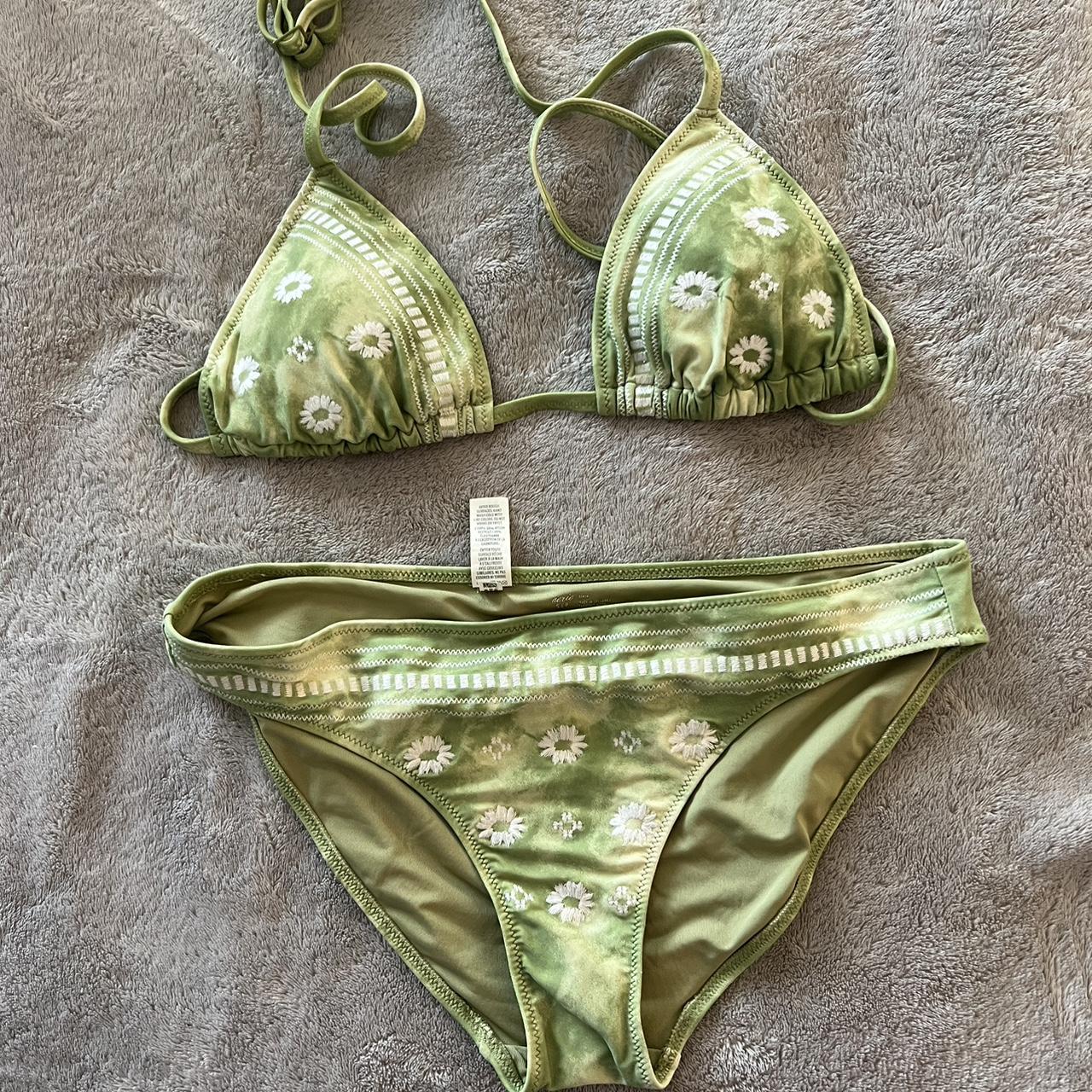 Aerie Women S Green And White Bikinis And Tankini Sets Depop