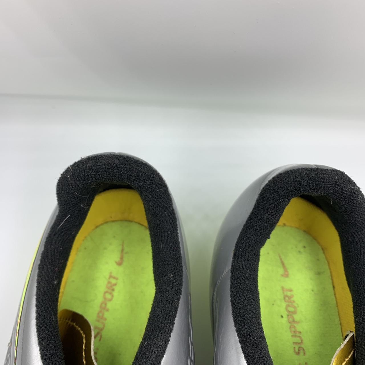 hypervenom phelon soccer cleats