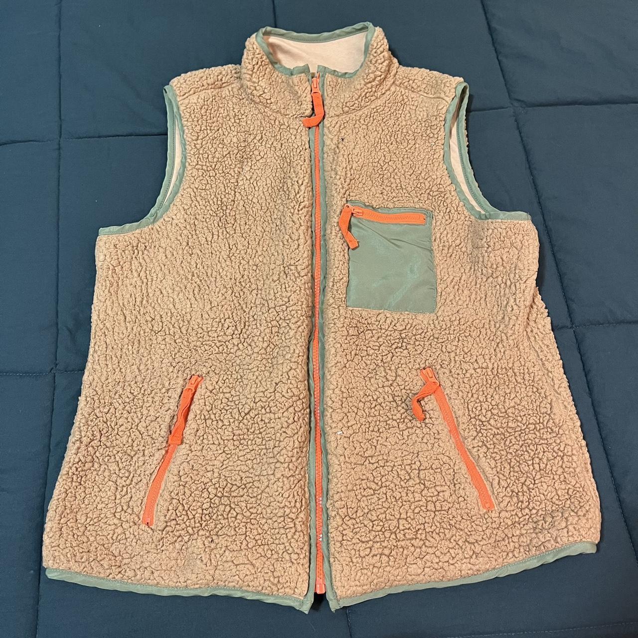 Granola Girl Fleece Vest! • Women’s size M • Perfect... Depop