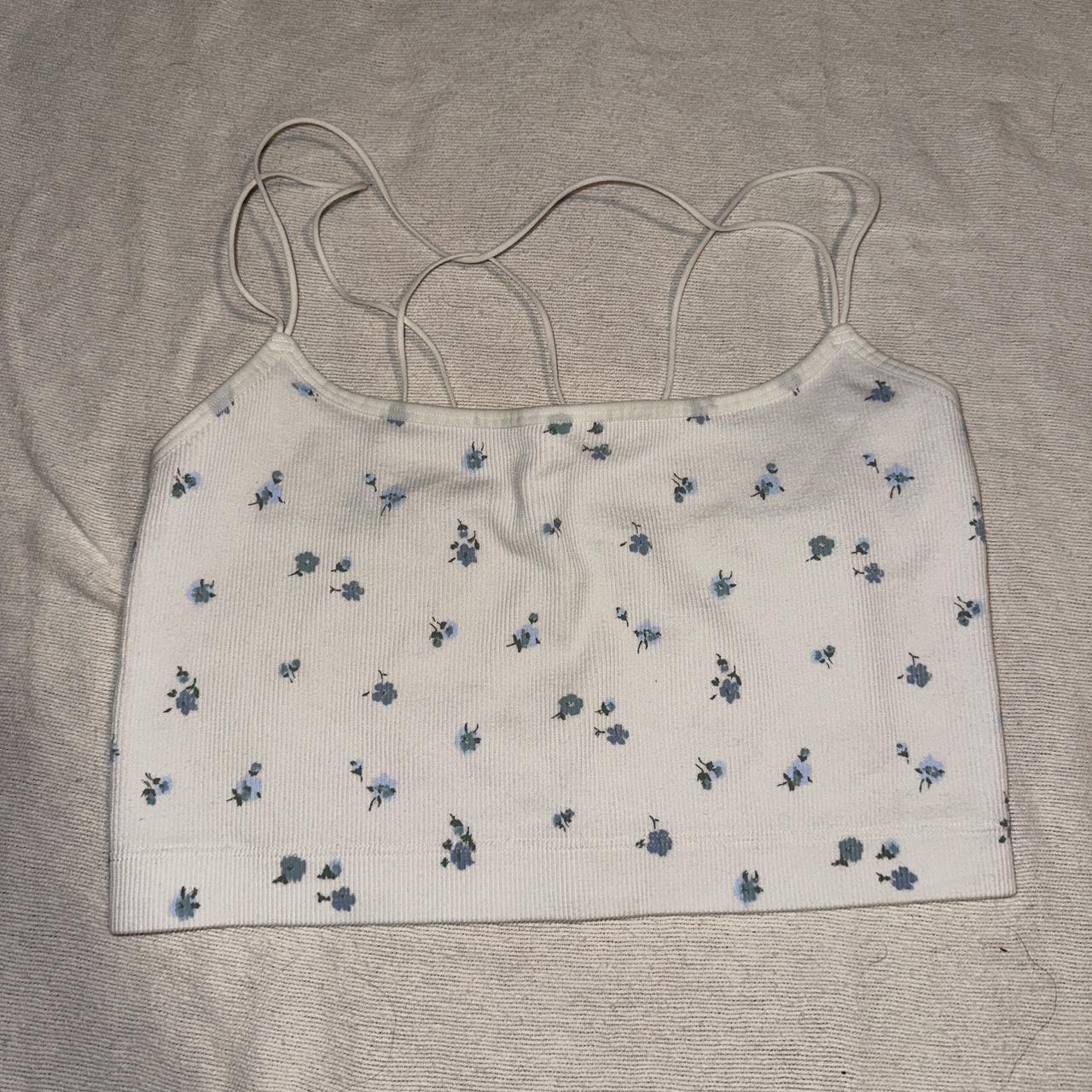 Hollister Co. Women's White and Blue Crop-top | Depop