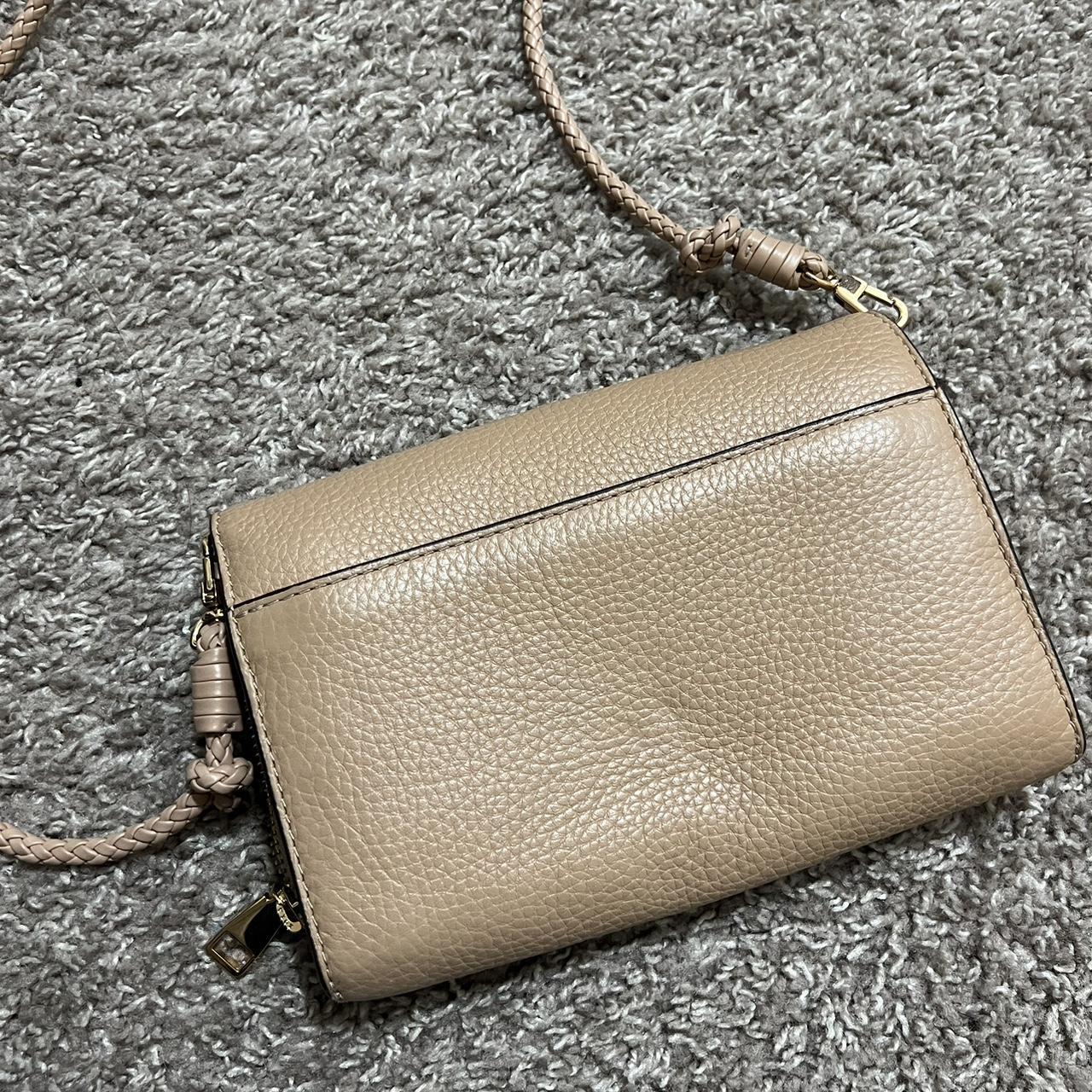 Tory Burch brown leather bucket bag with adjustable - Depop