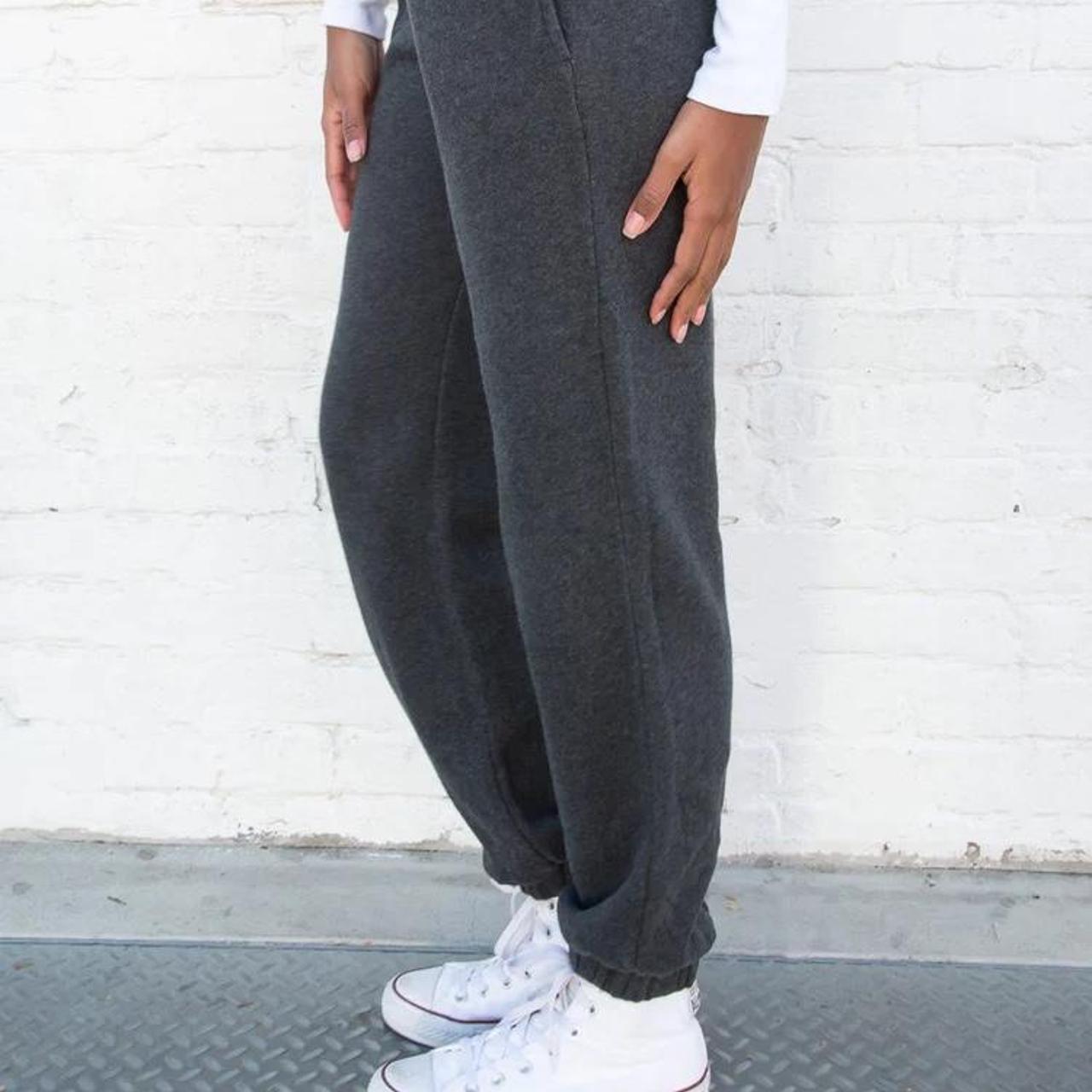 Pantalón Deportivo Brandy Melville - Rosa Gris Claro