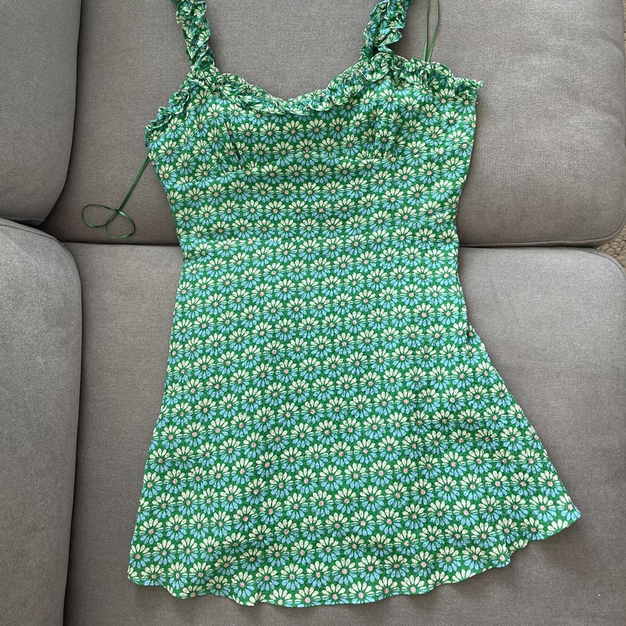 Zara green mini summer dress size M- would fit size... - Depop