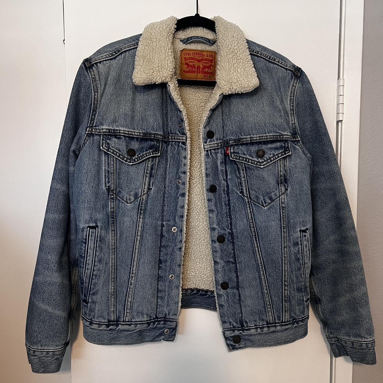 Men’s Levi’s Denim Sherpa Jacket size Small - Depop