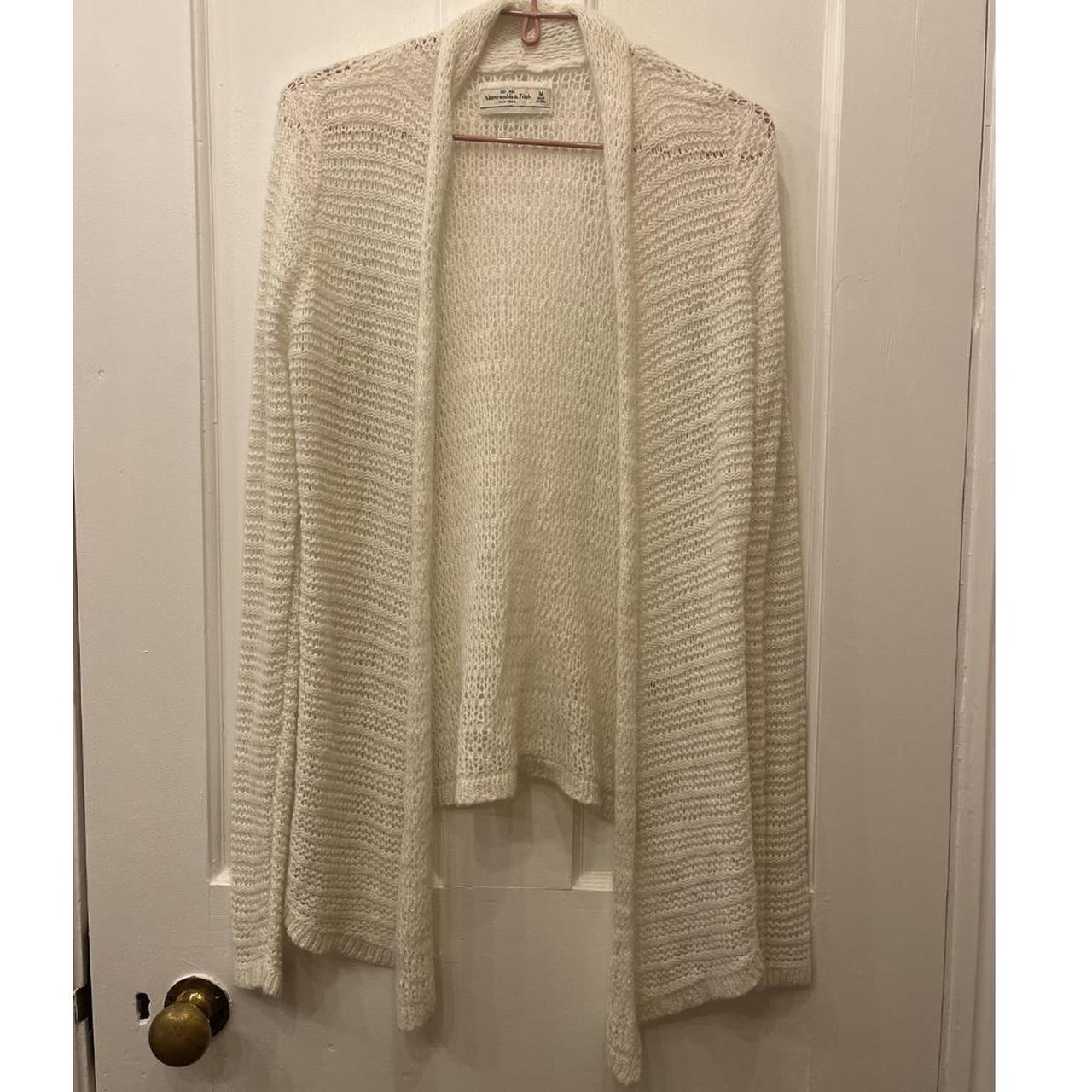 Abercrombie & Fitch Women's White Cardigan | Depop