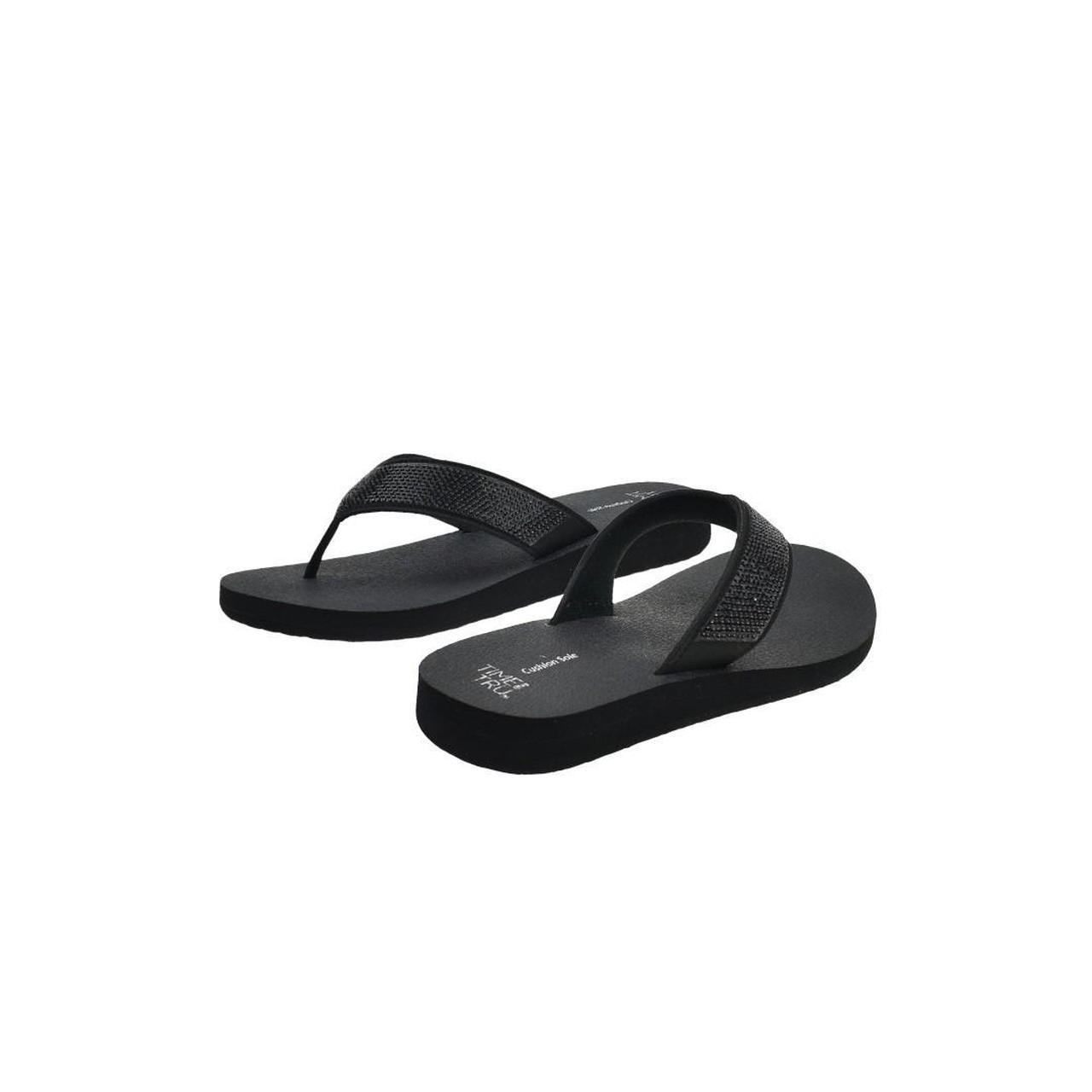 Time and tru 2025 comfort sole flip flops