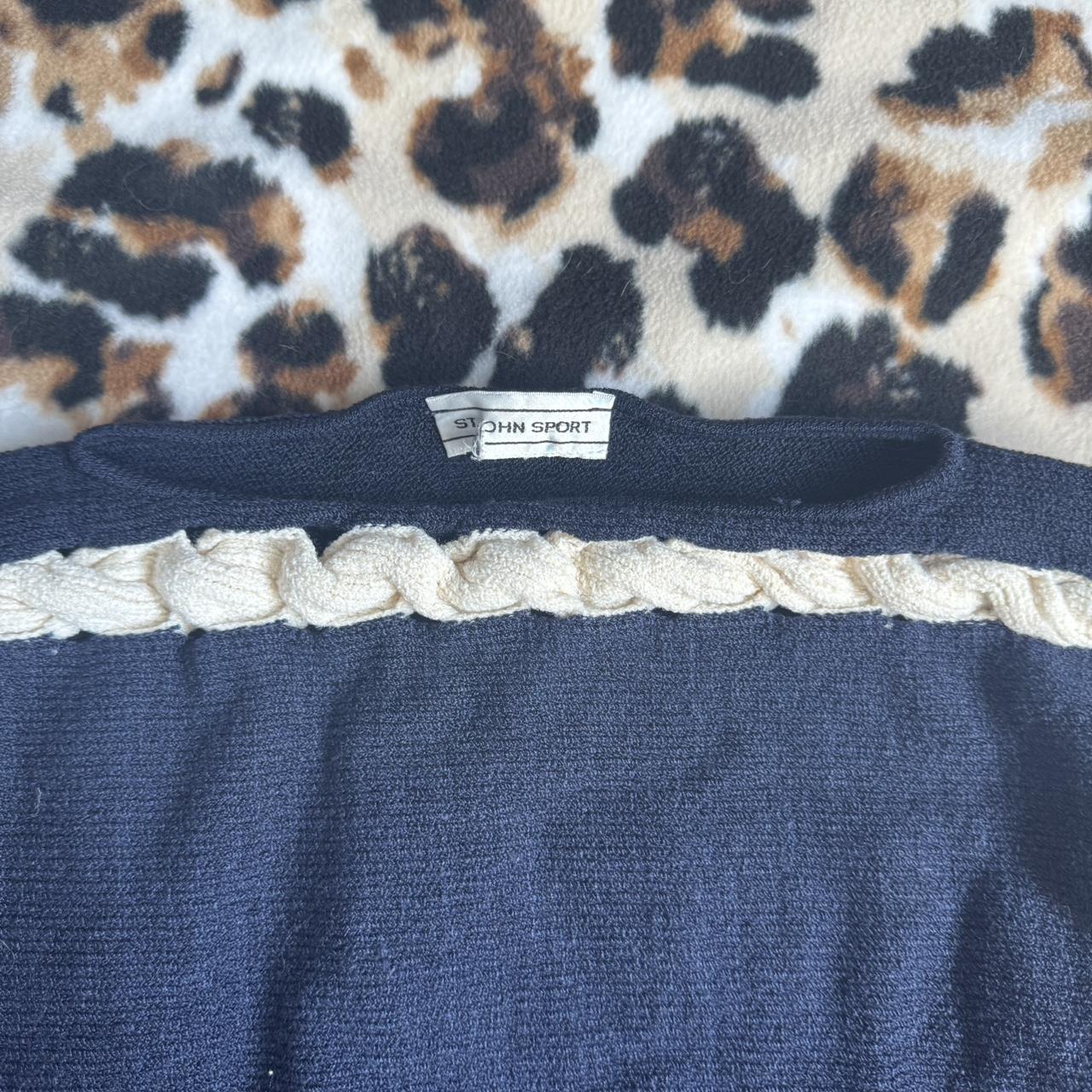 St. John Women's Sweater - Navy/Blue - M – Vintag… - image 2