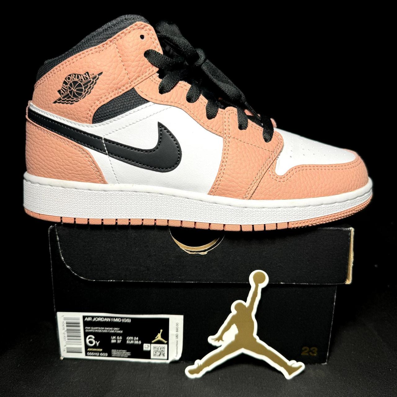 LIKE NEW YOUTH JORDAN 1 ROSE QUARTZ MID 2024 GS