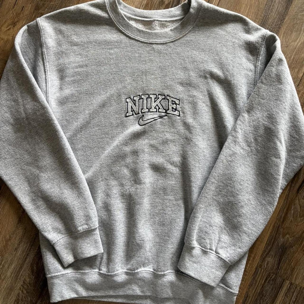 crew neck sweatshirt nike vintage