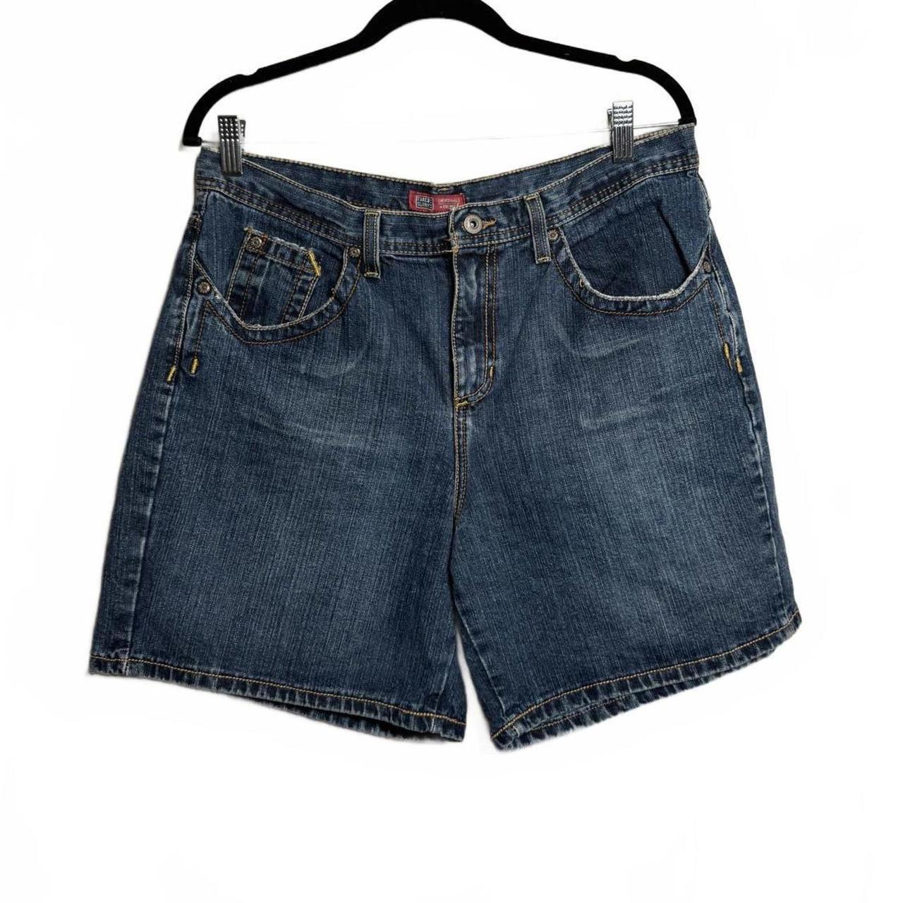 item listed by lanabangs