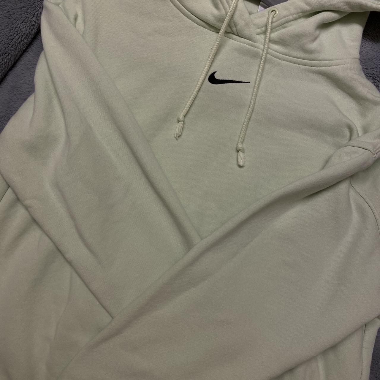 pale green nike hoodie