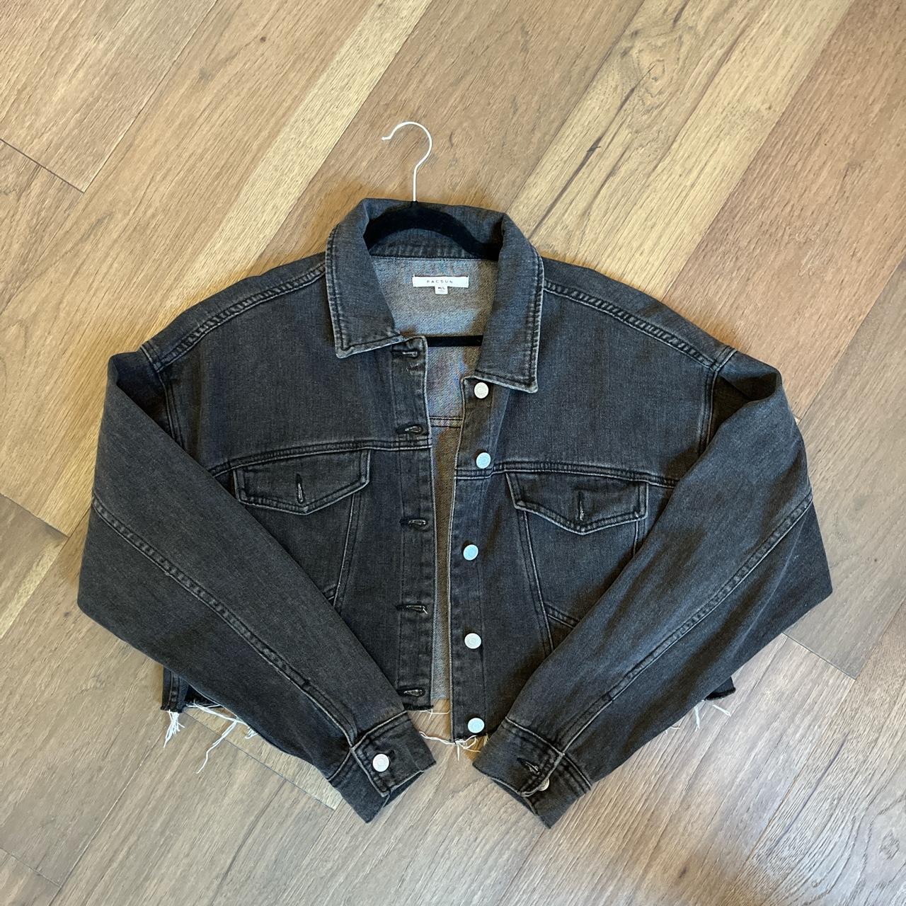 Pacsun cropped jean jacket Size M/L Fits like a... - Depop