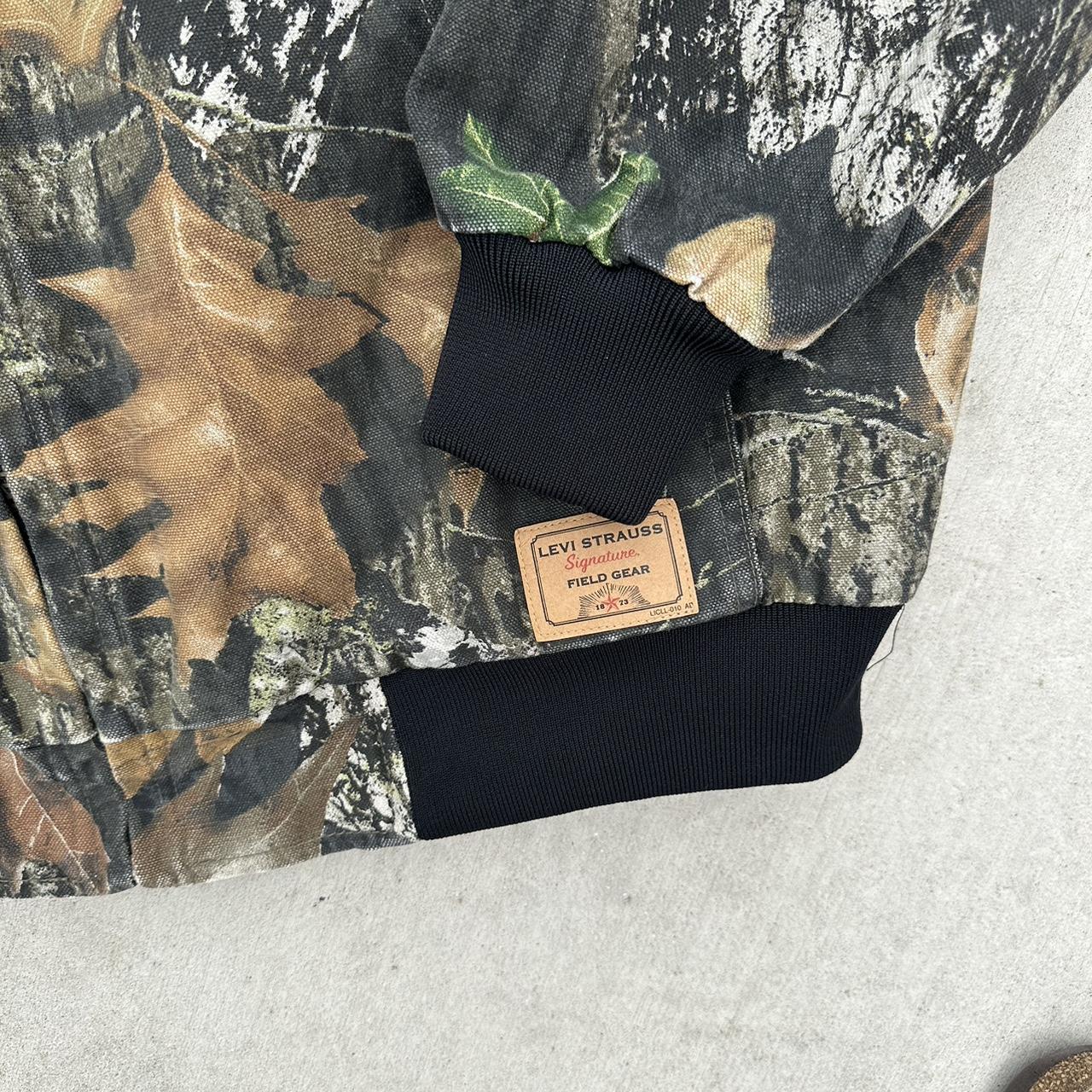 Levi camo clearance sweatshirt