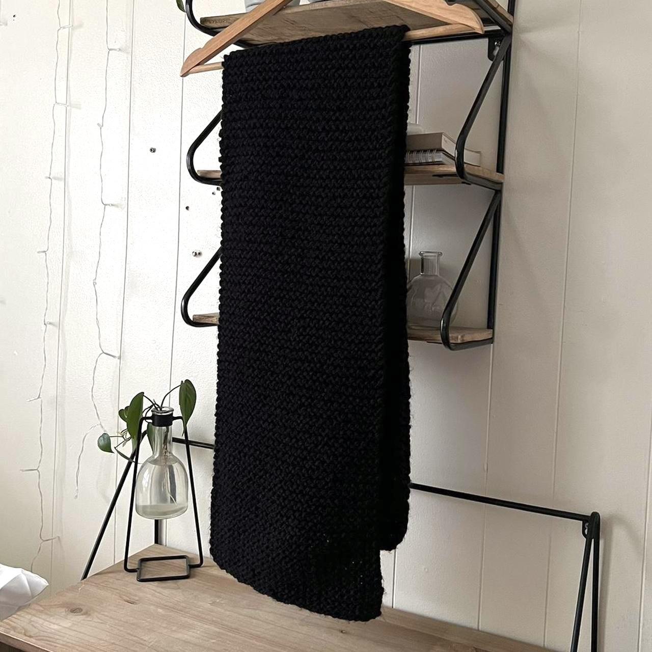 Women's Black Scarf-wraps (2)
