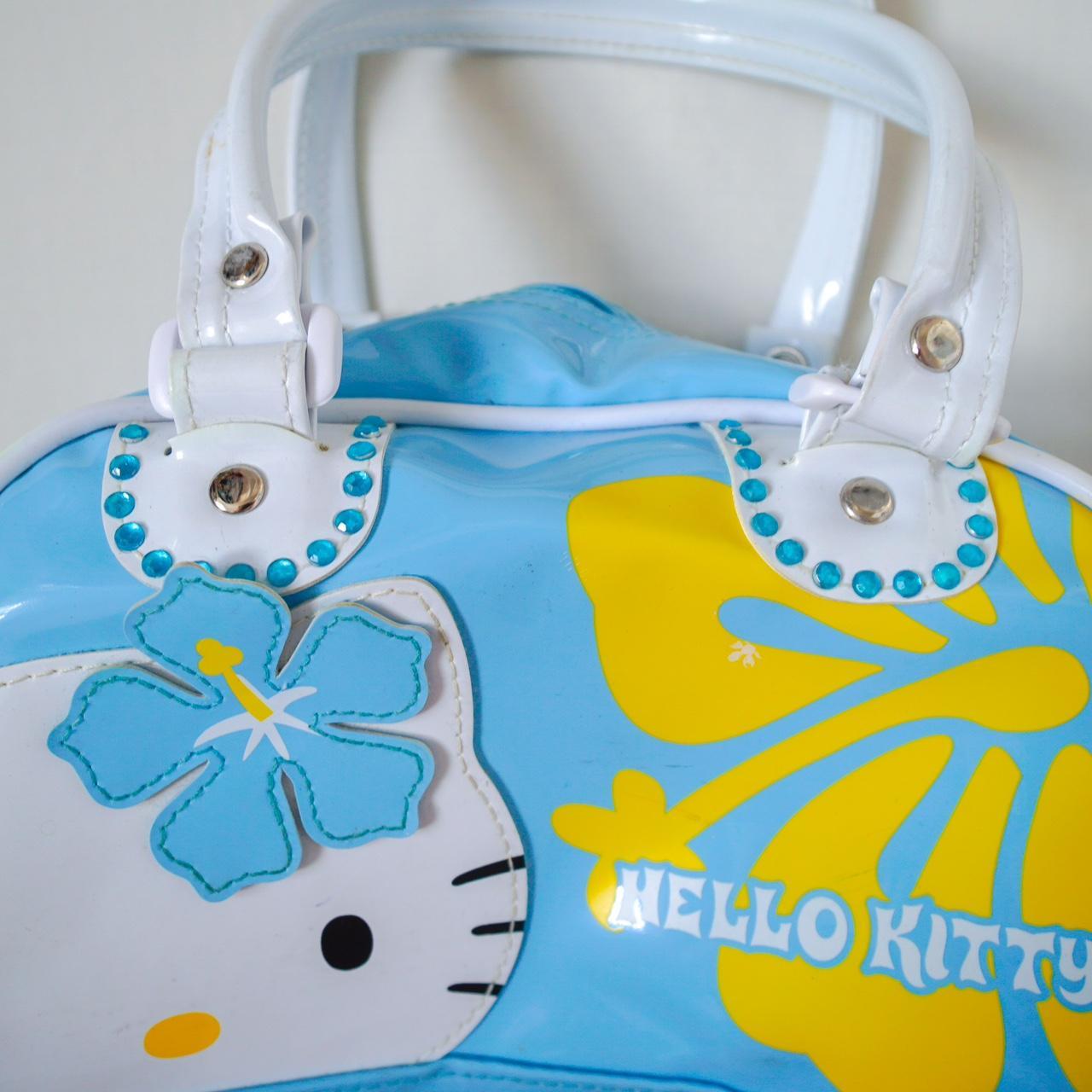 2010 Hello Kitty Hibiscus good Hawaiian Purse