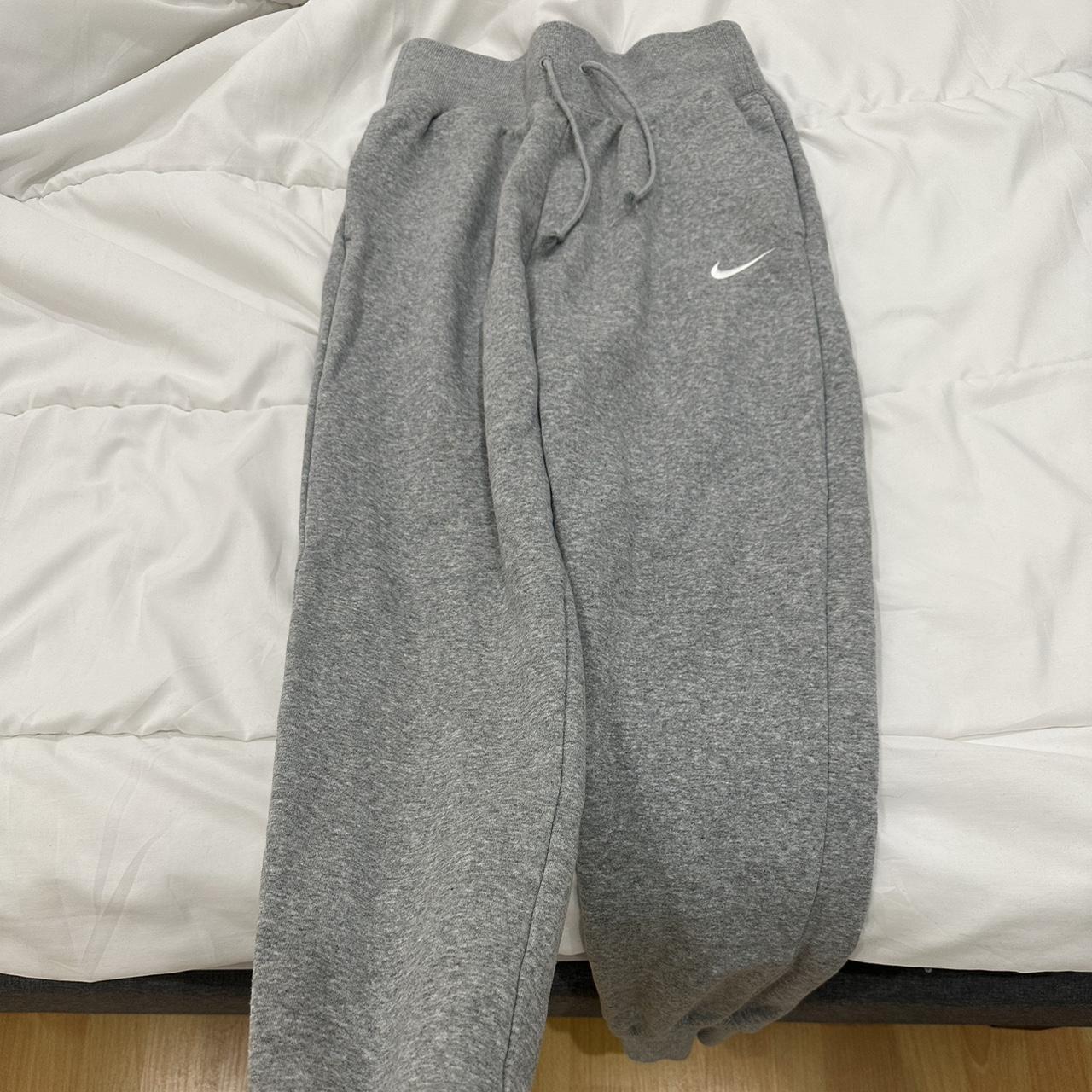ladies track pants nike