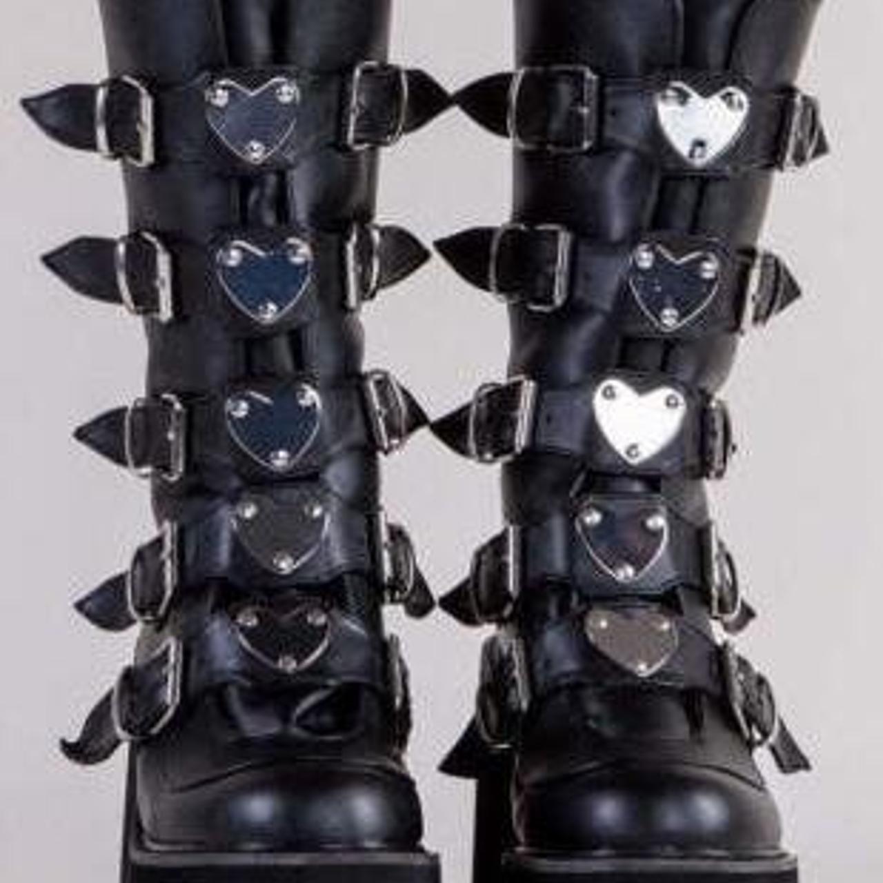 demonia pumps
