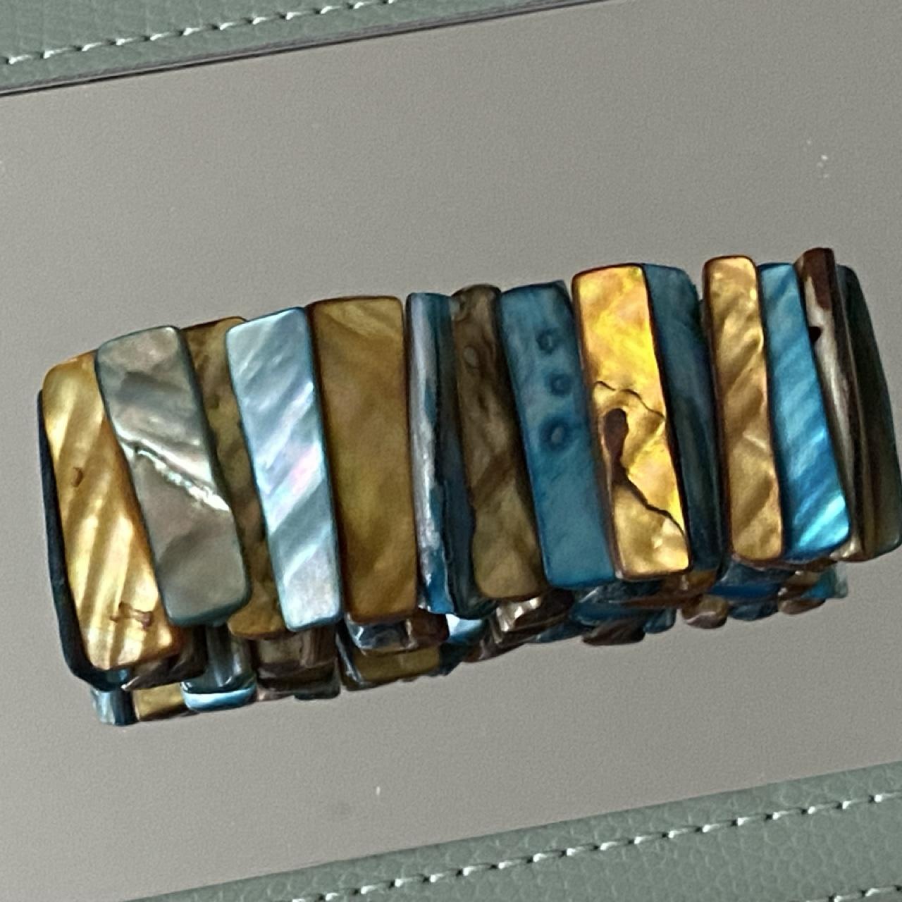 item listed by swaggeraura