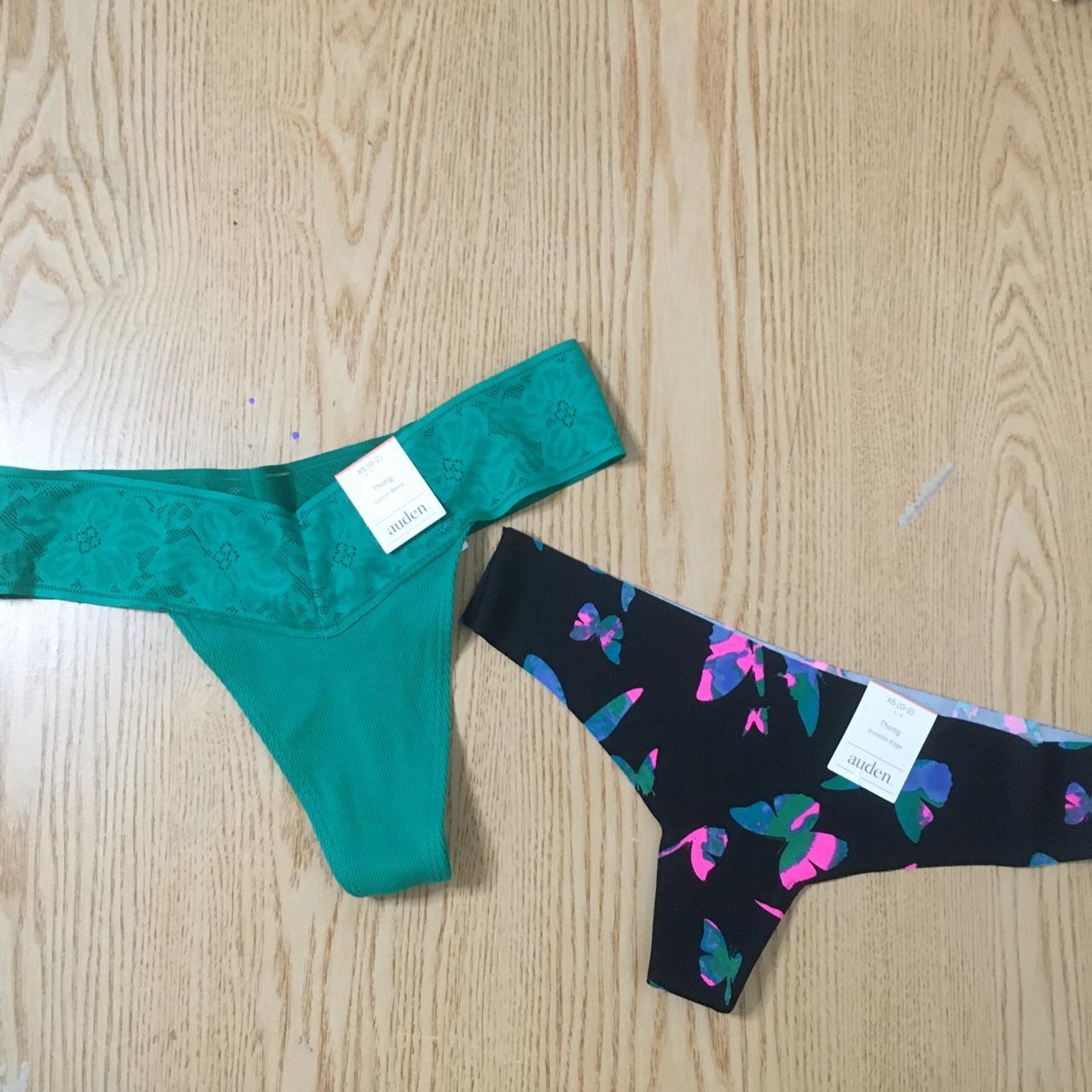 New Bundle of 2 Womens Auden Thongs Both size Xs - Depop